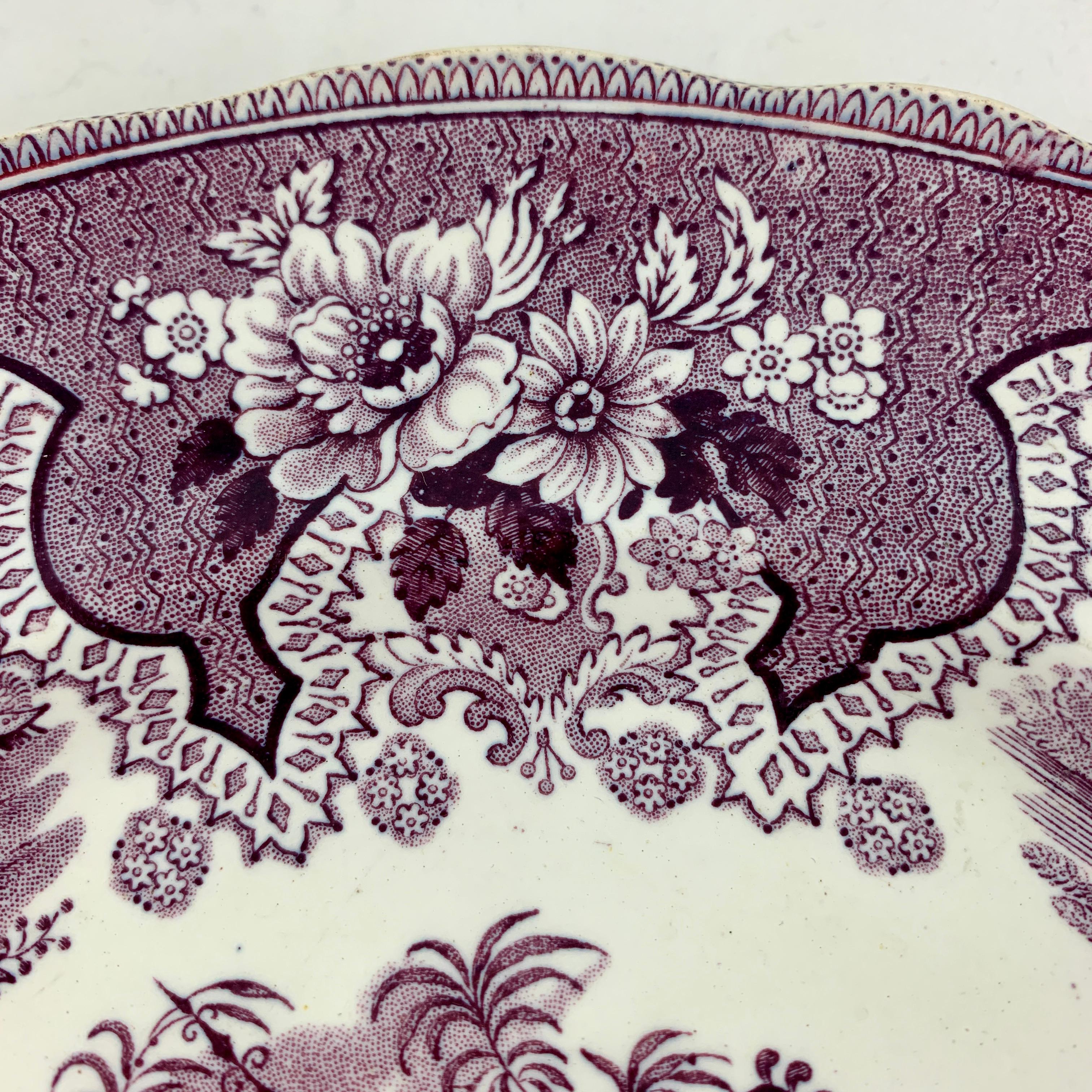 Vernissé Assiette en céramique en décalcomanie William Adams IV & Sons, motif Palestine, violette, Staffordshire en vente