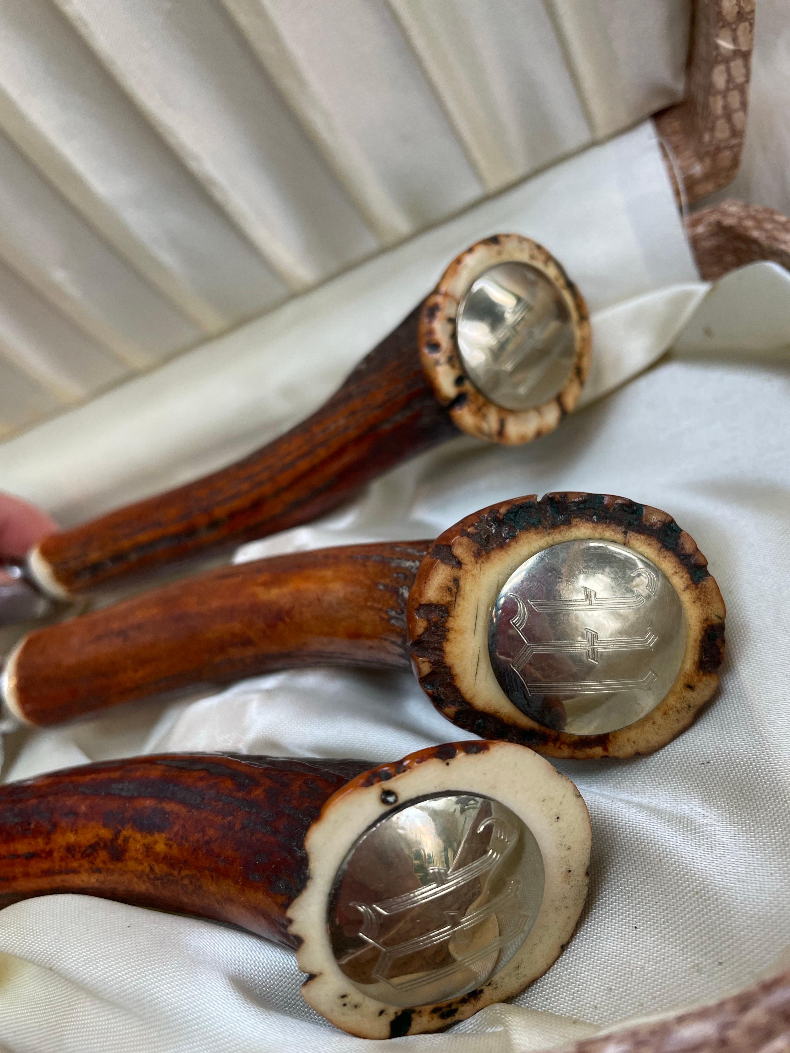 English William Adams Sheffield 3-Piece Carving Set with Stag Horn Handles For Sale