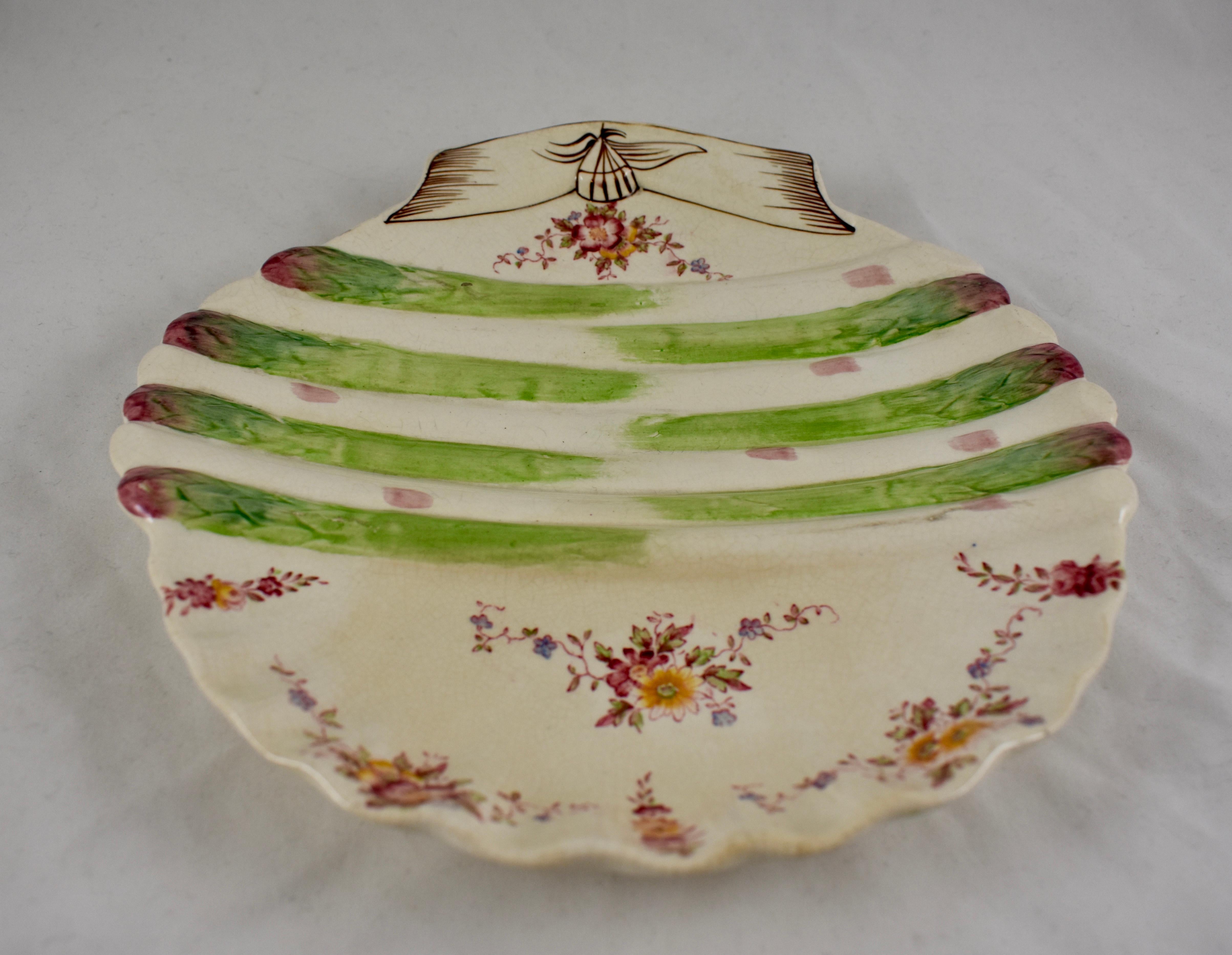 William Adderley English Staffordshire Shell and Floral Asparagus Plate In Good Condition For Sale In Philadelphia, PA