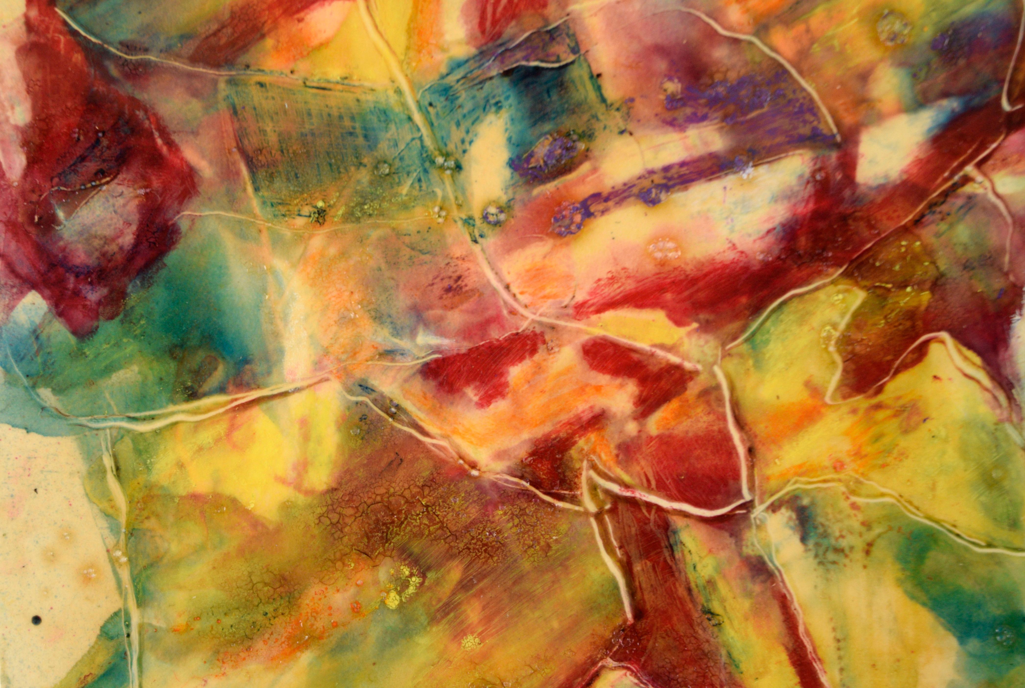 Helles und dynamisches abstraktes Werk von William Aldridge (20. Jahrhundert). Auf eine glatte Oberfläche wurden Schichten von Acrylfarbe aufgetragen, die in einigen Bereichen einen transparenten Effekt erzeugen. Der Künstler hat die Farbe zerkratzt