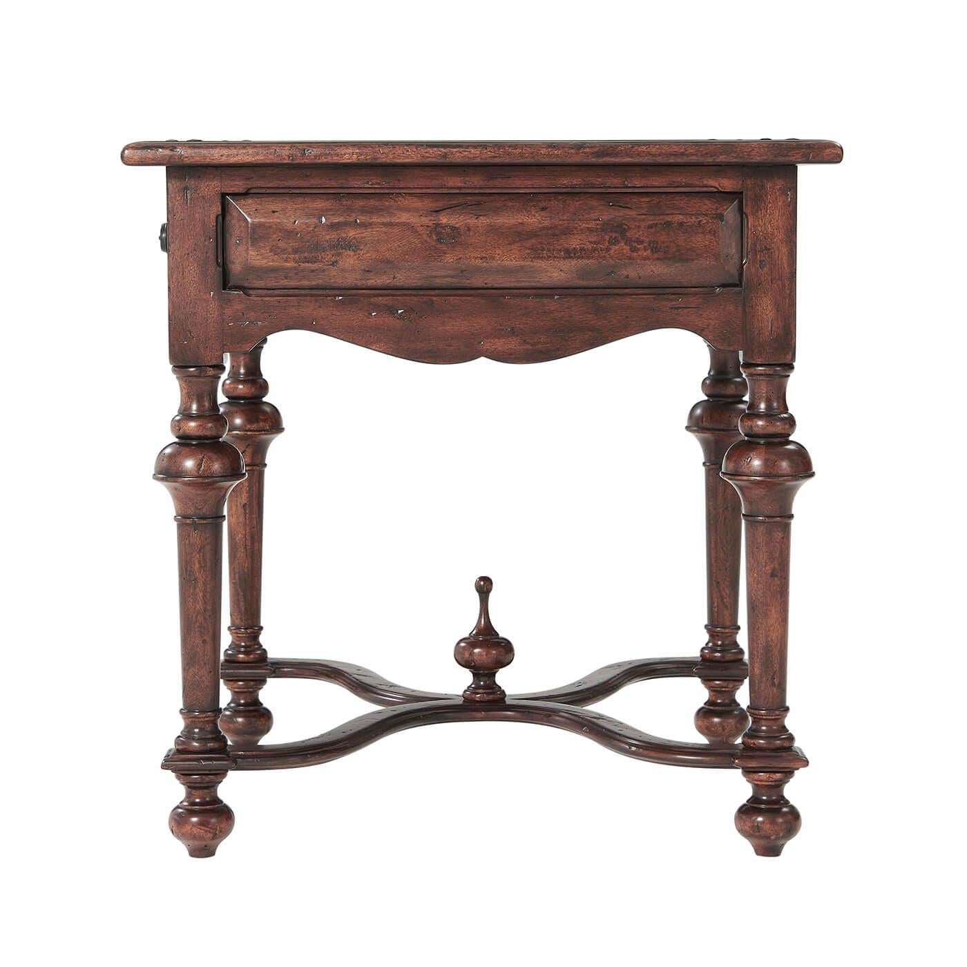 William and Mary Antiqued End Table In New Condition For Sale In Westwood, NJ