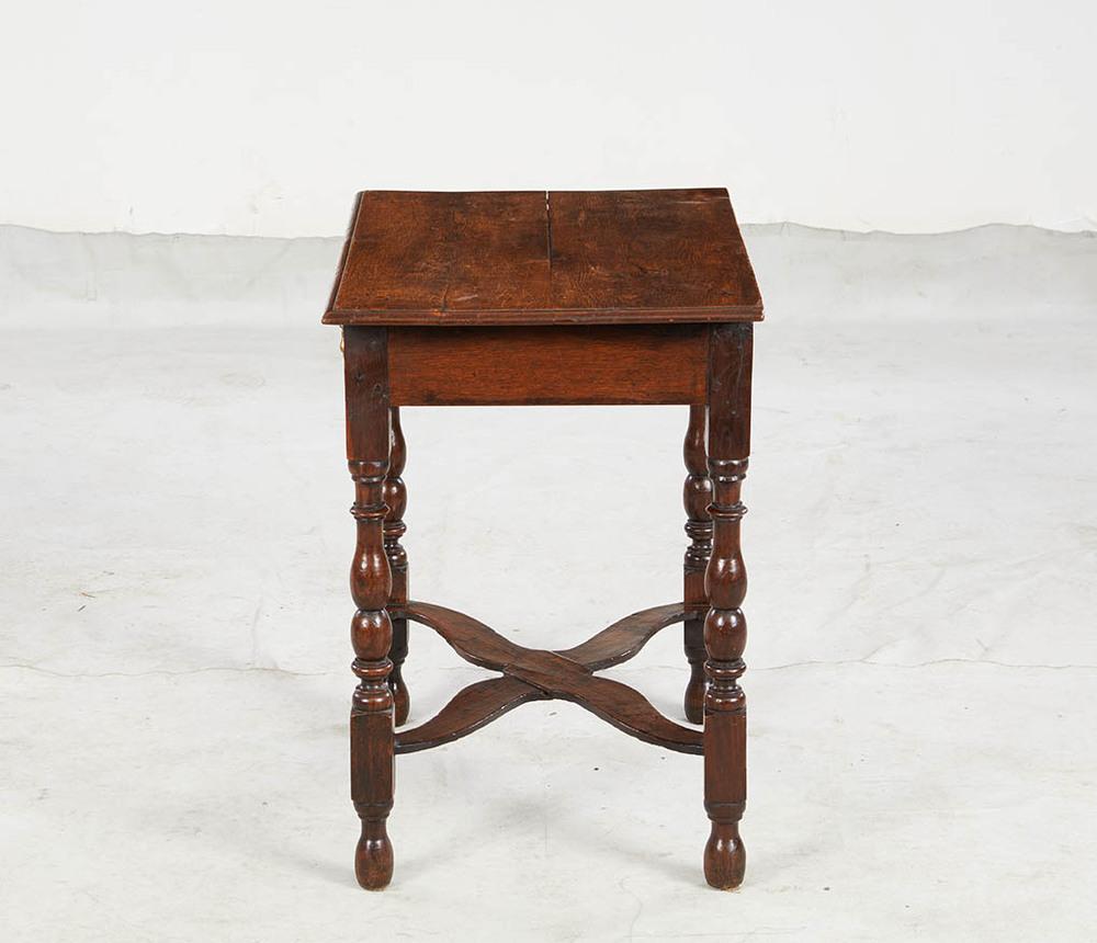 Chêne William & Mary Table à croisillons en vente