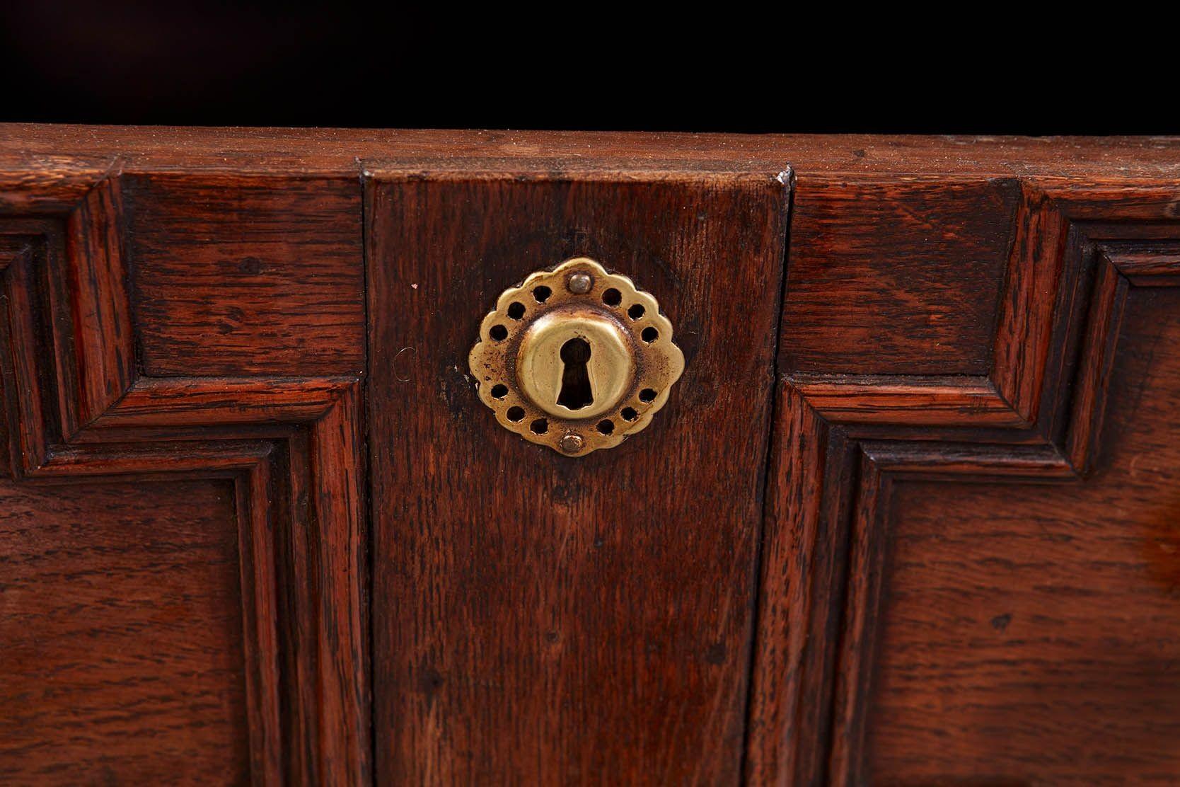 William & Mary Dresser en venta 8