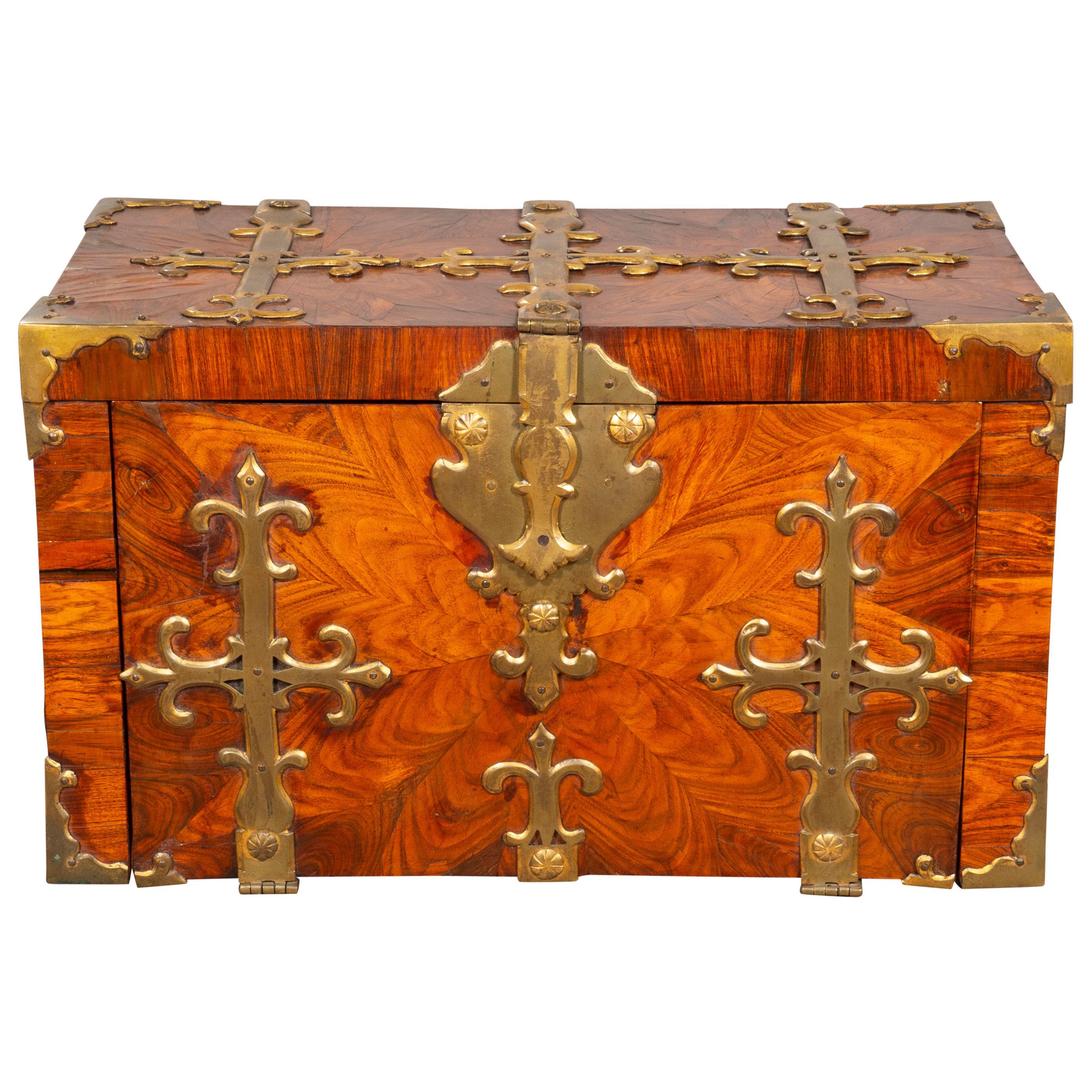 William And Mary Kingwood Coffre-Fort For Sale