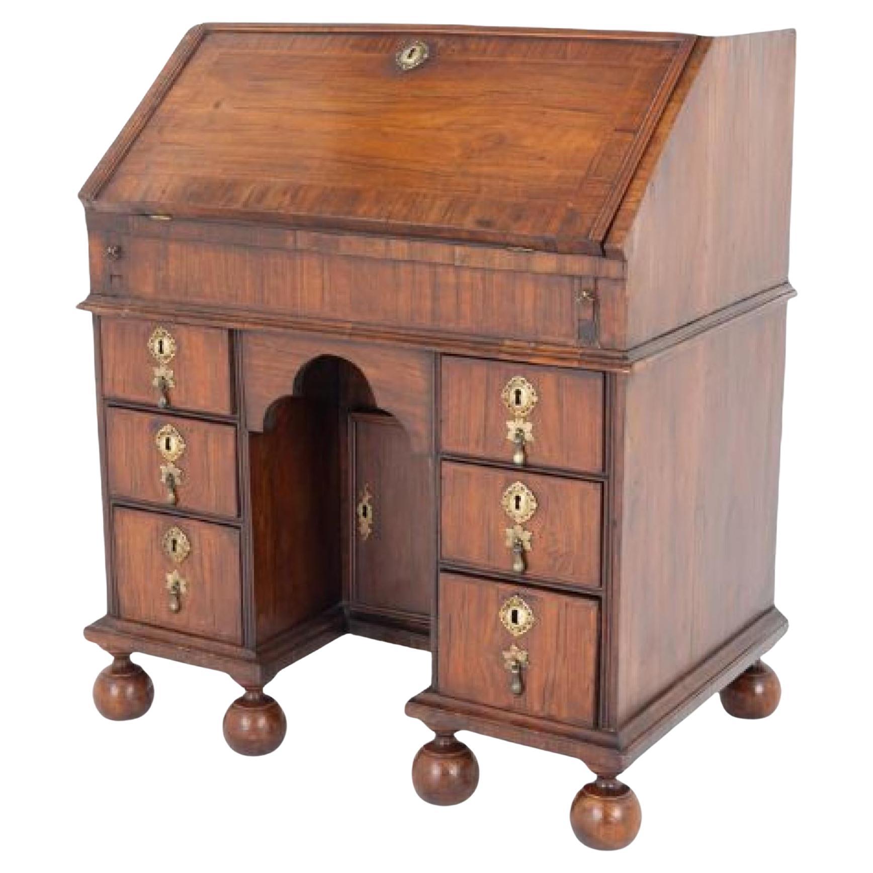 William and Mary Kneehole Desk Walnut Bureau 1700