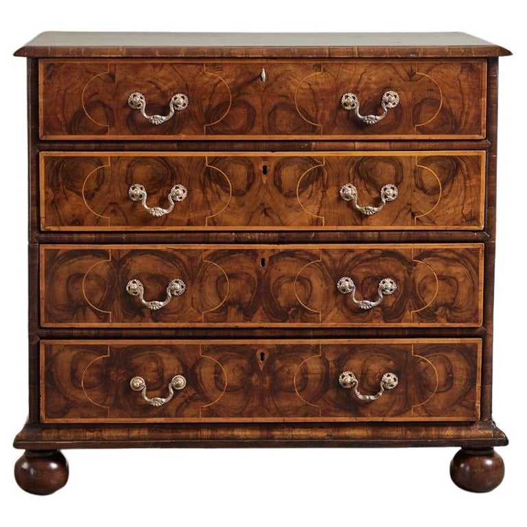 William and Mary Late 17th Century English Oyster Veneer Chest For Sale ...