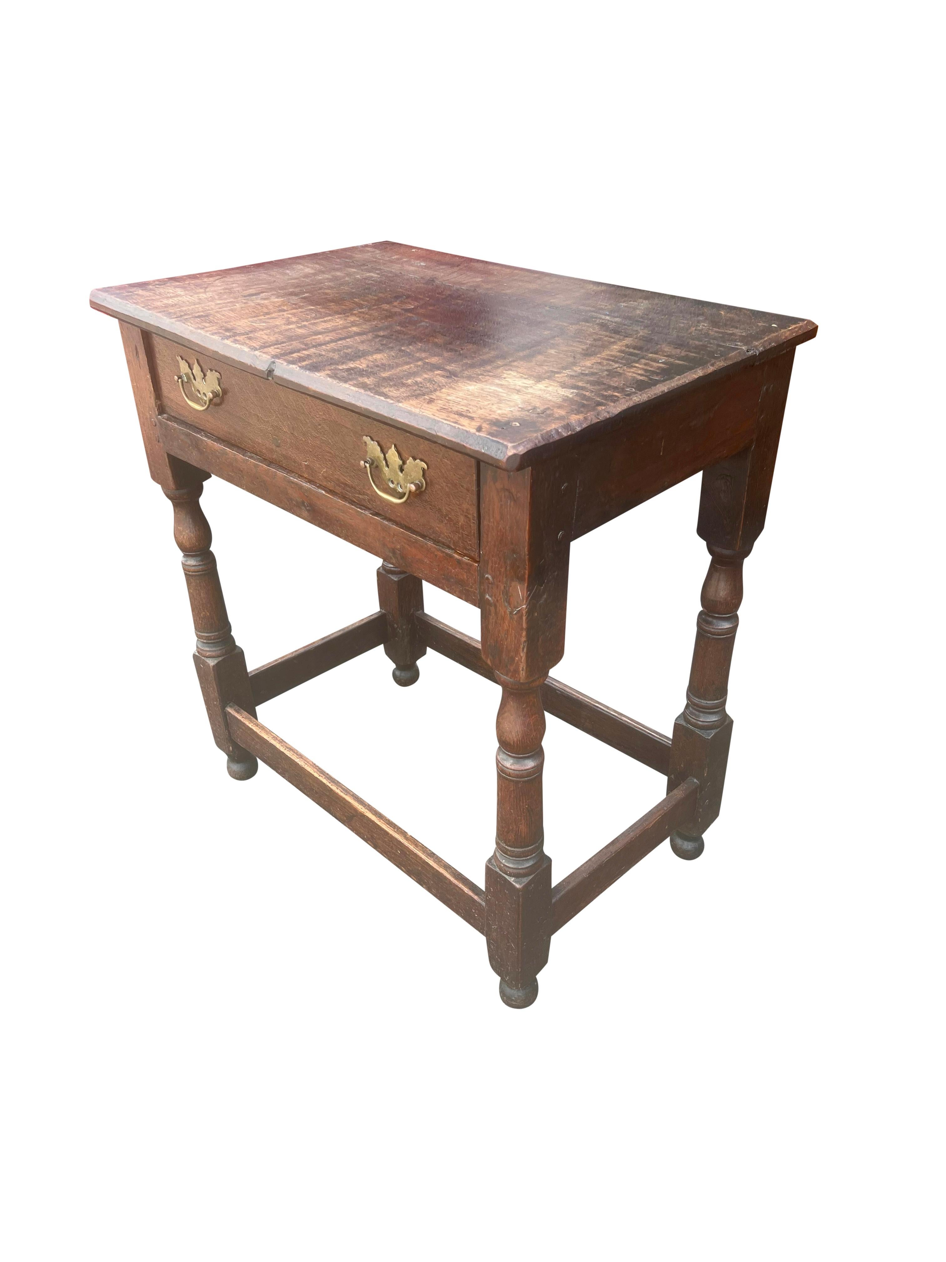 William and Mary Table de taverne en Oak Oak William & Mary en vente
