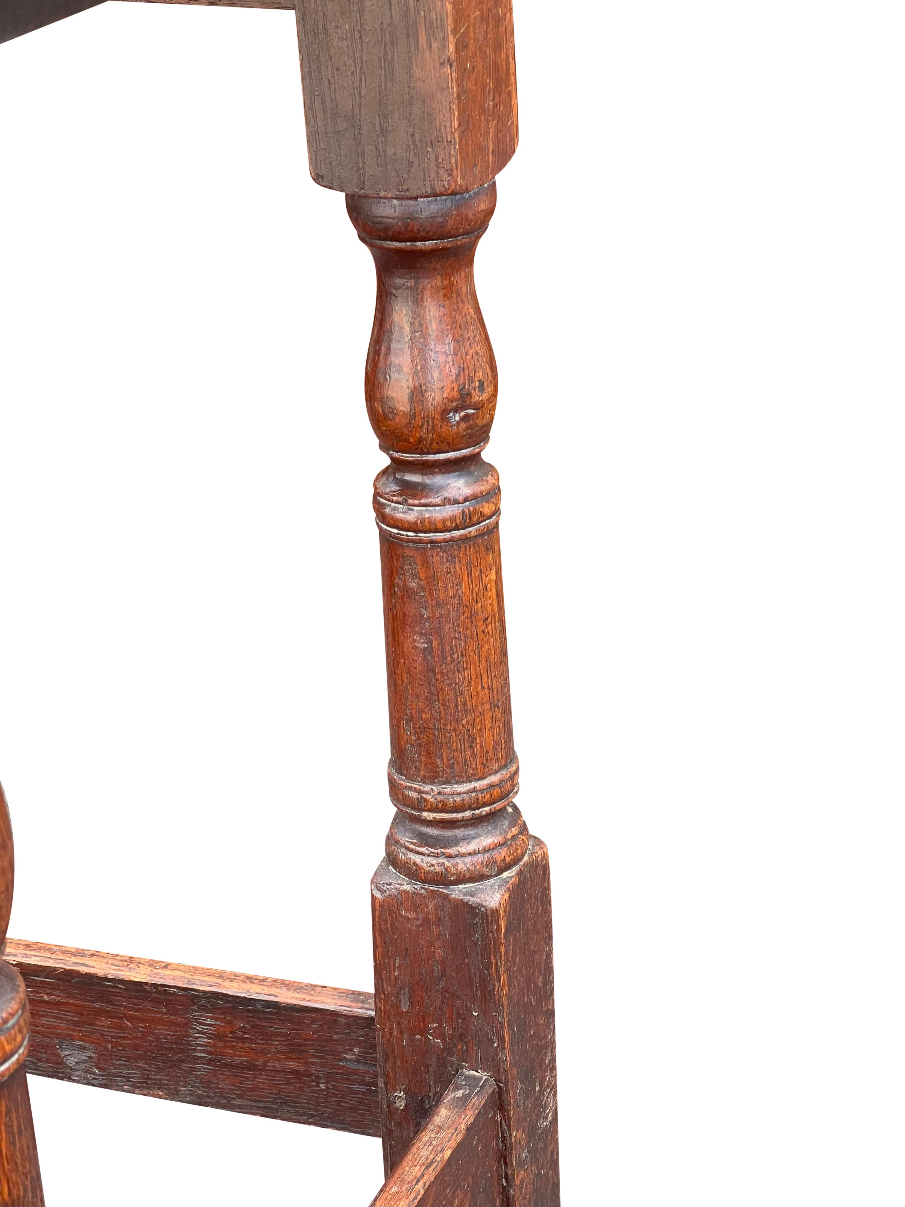 Table de taverne en Oak Oak William & Mary en vente 2