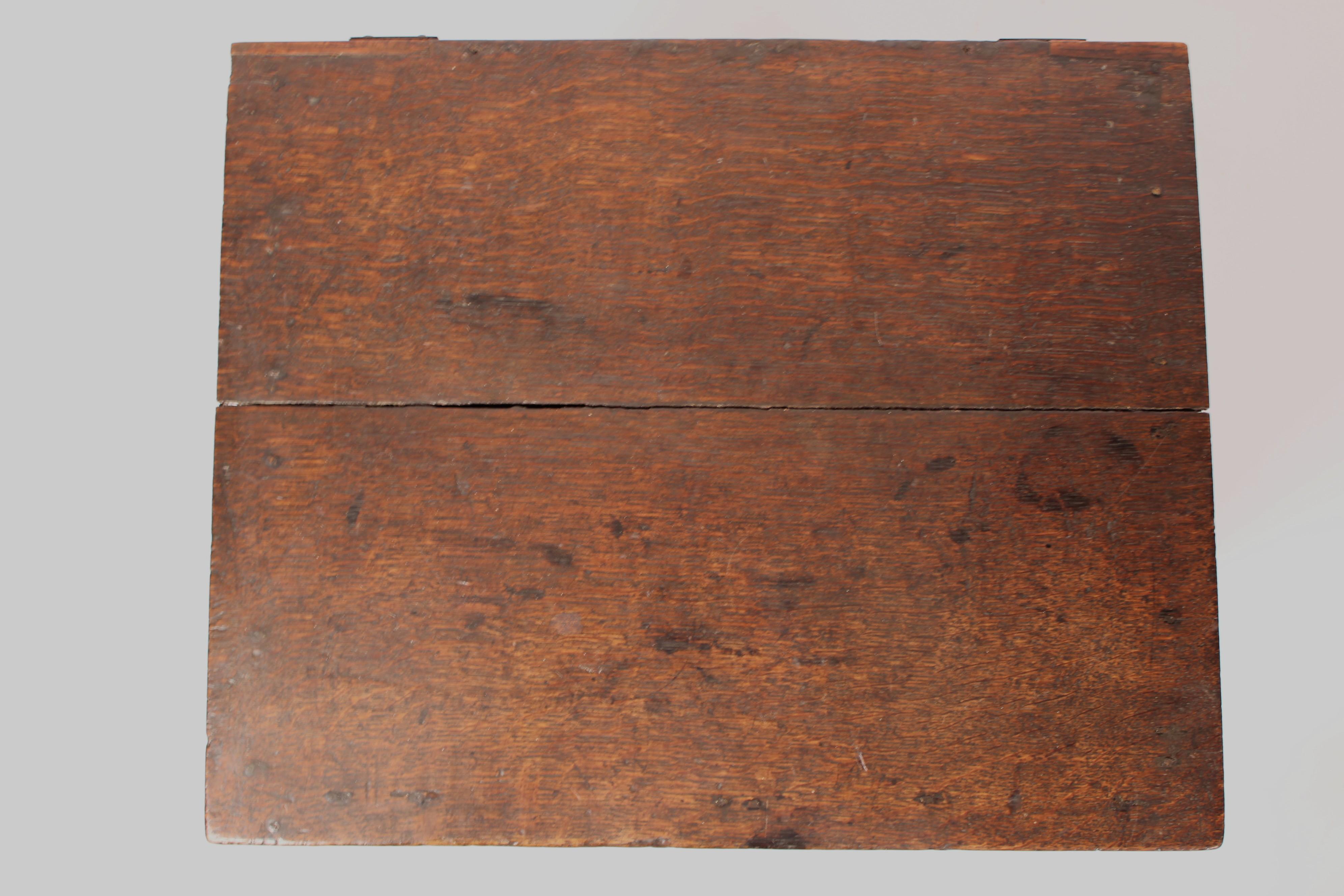 William and Mary Oak Trunk siglo XVIII en venta