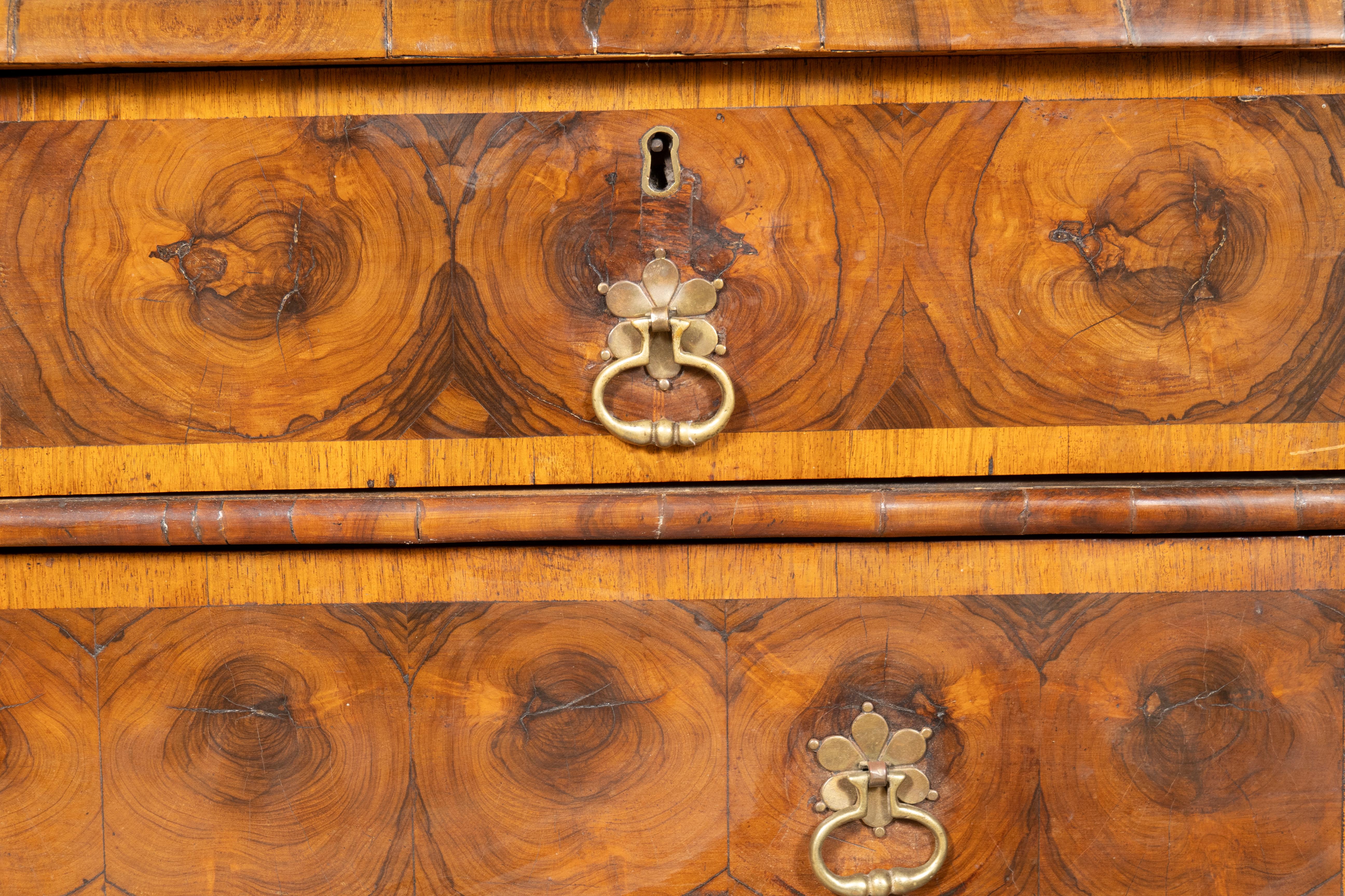 William And Mary Oyster Veneer Chest Of Drawers For Sale 6