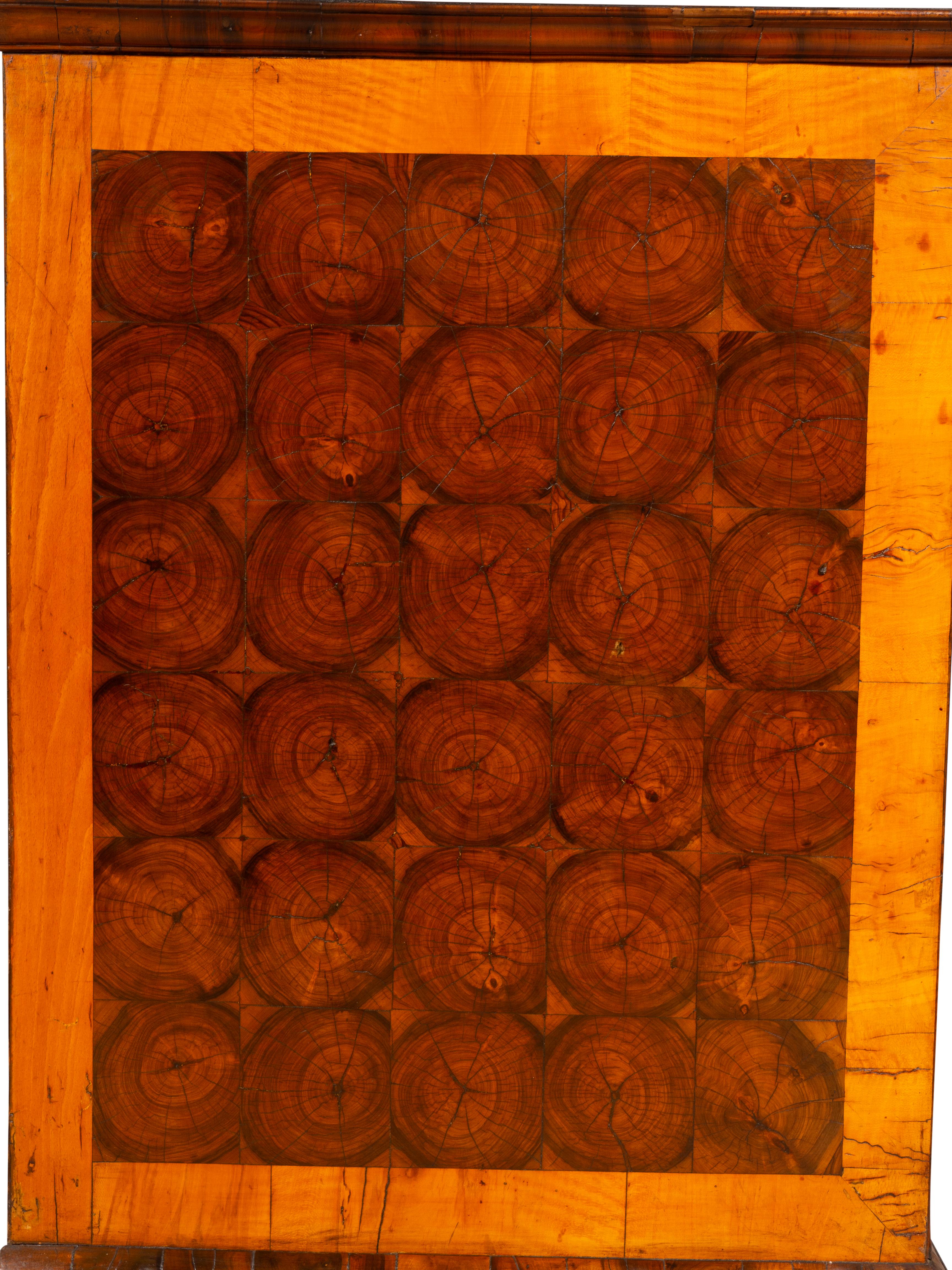 William and Mary Oyster Veneer Chest of Drawers 8
