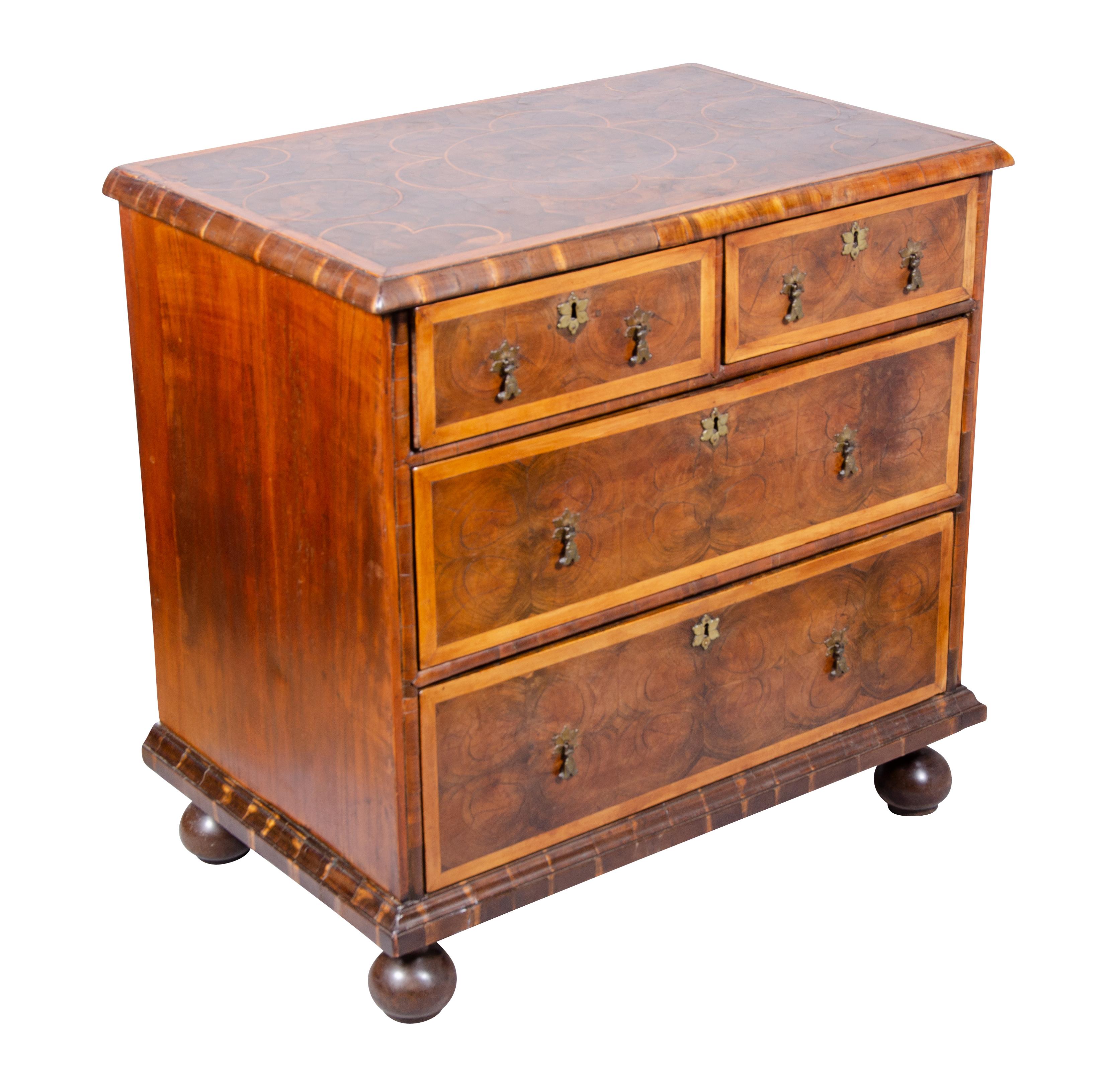 English William And Mary Oyster Veneer Chest Of Drawers