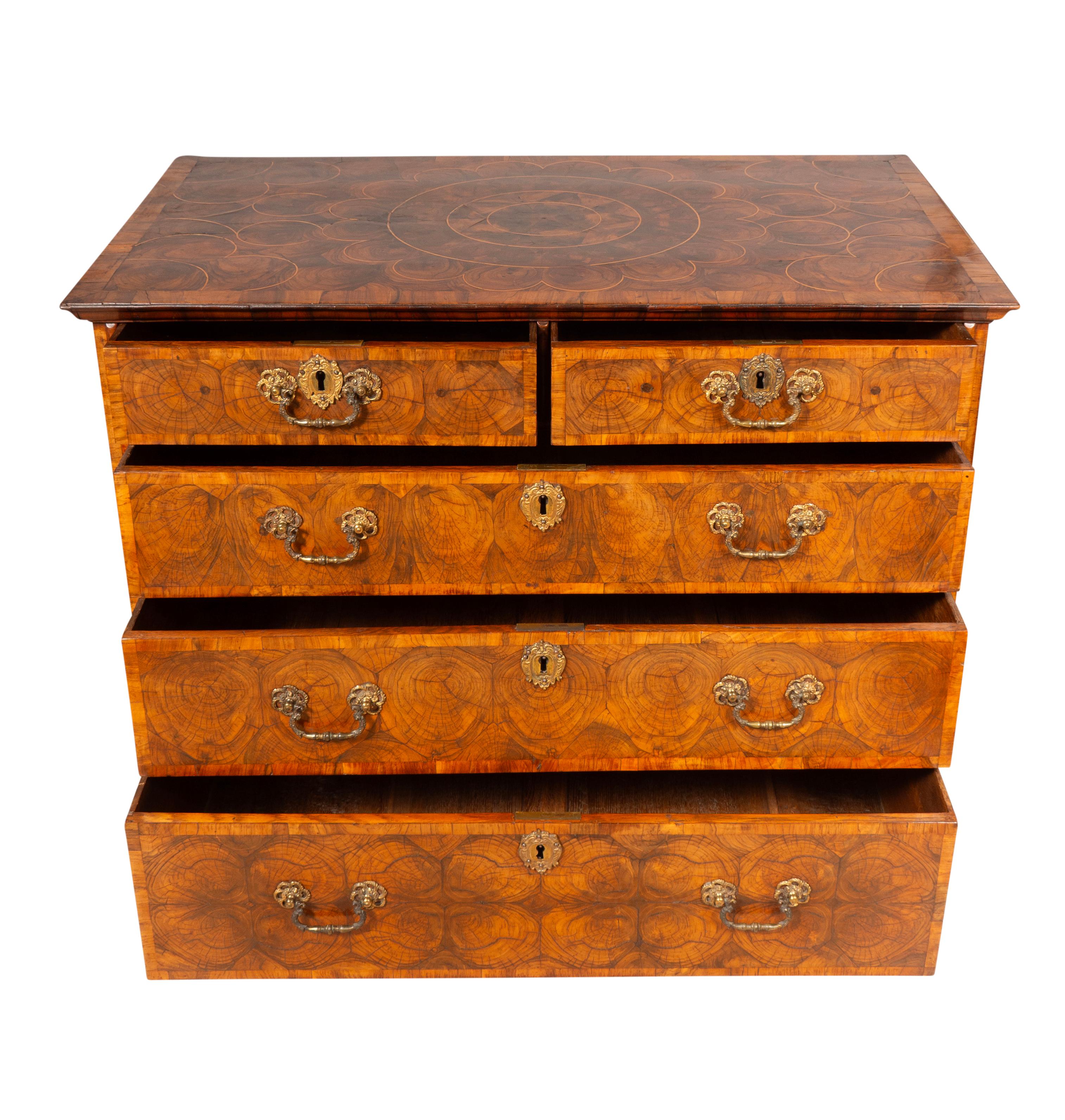 William and Mary Oyster Veneer Chest of Drawers 1