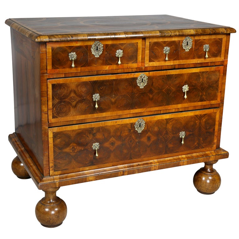 William and Mary Oyster Veneer Chest of Drawers at 1stDibs