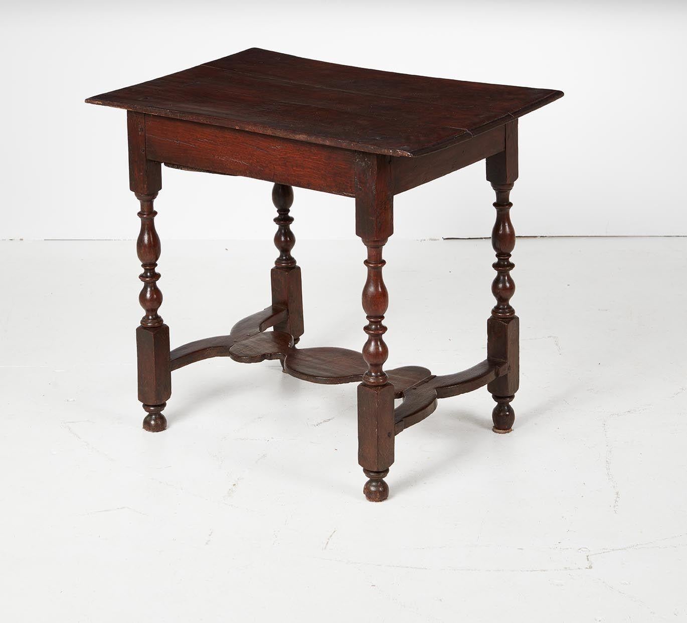 Fin du XVIIe siècle Table d'appoint William and Mary en vente