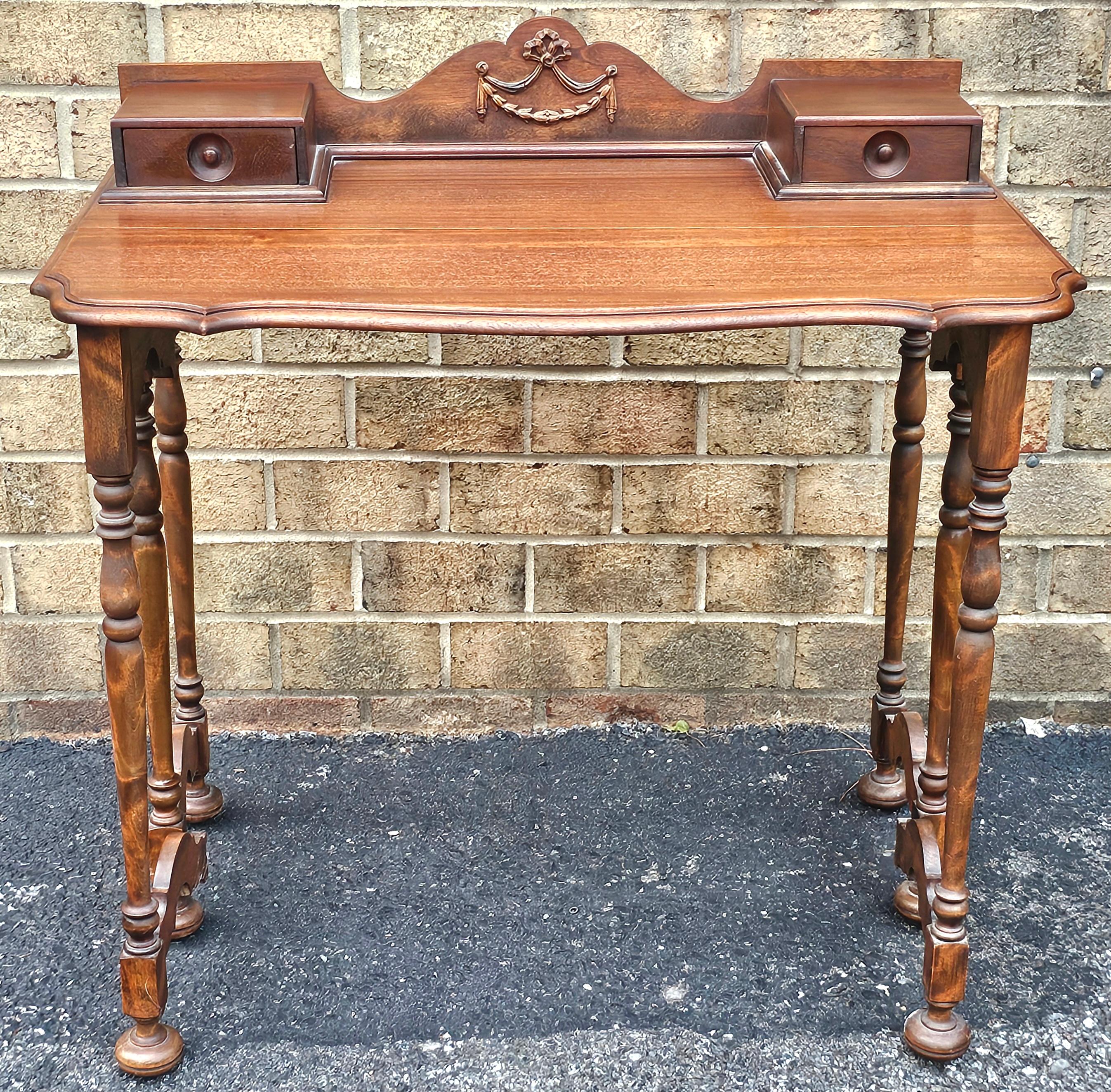 Consola-tablero-escritorio plegable de caoba estilo William & Mary Manchado en venta