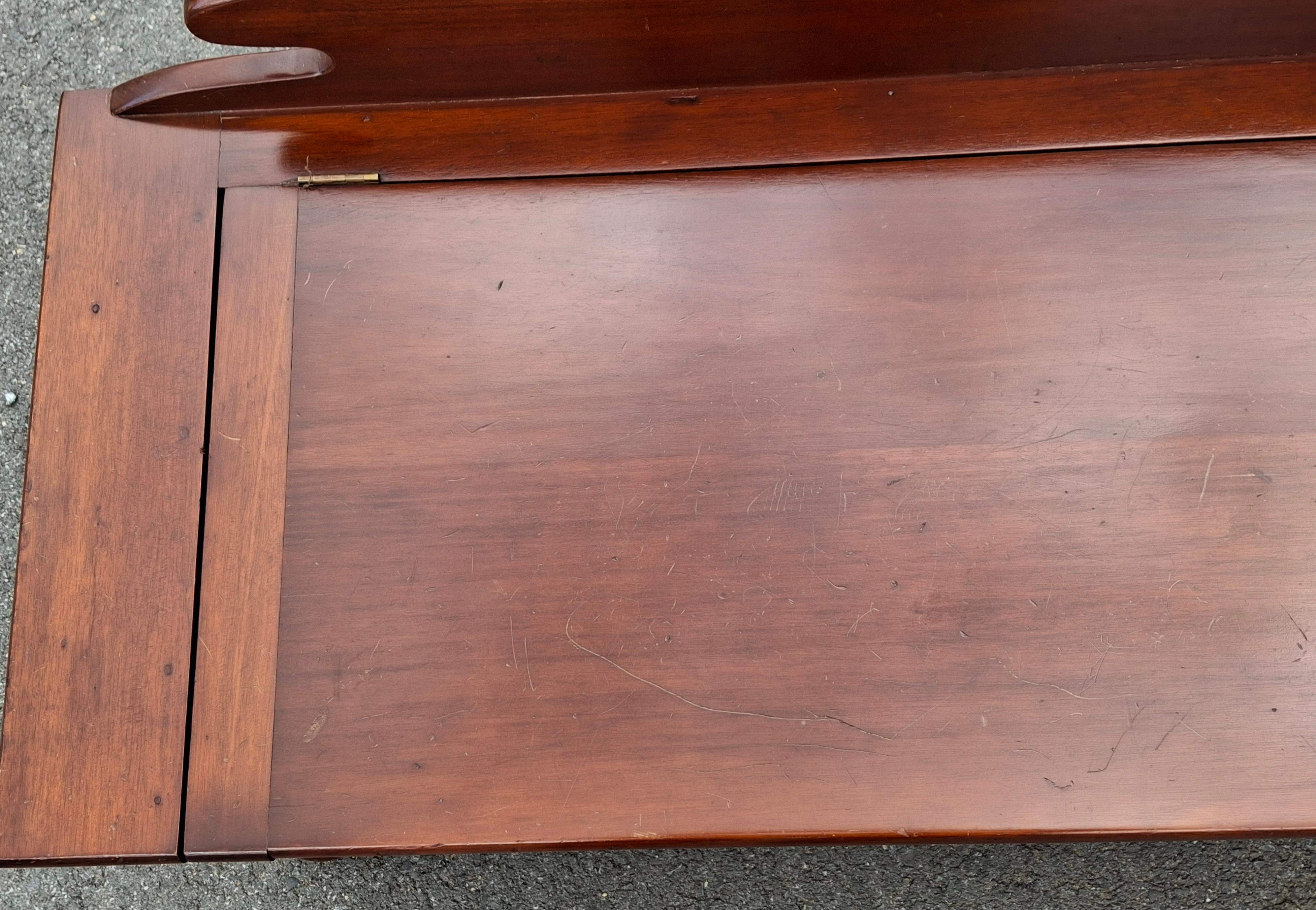 Cassapanca e panca per coperte in mogano in stile William & Mary in vendita 4