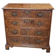 Commode en placage d'huître de style William & Mary