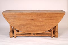 William and Mary Style Pine Gateleg Dining table