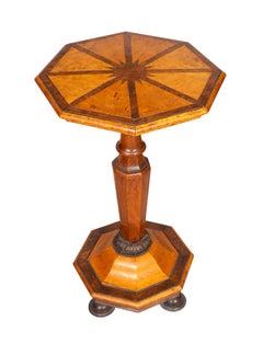 Candelabro de madera de tejo y arce estilo William & Mary