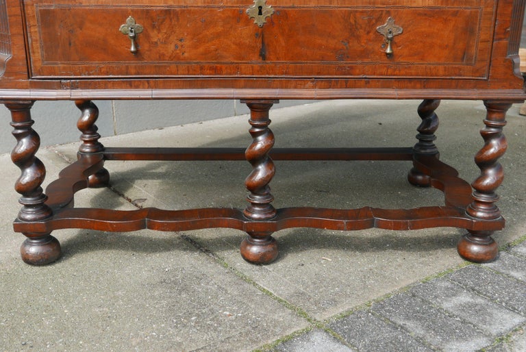 William and Mary Walnut Burl Chest on Stand For Sale at 1stDibs ...
