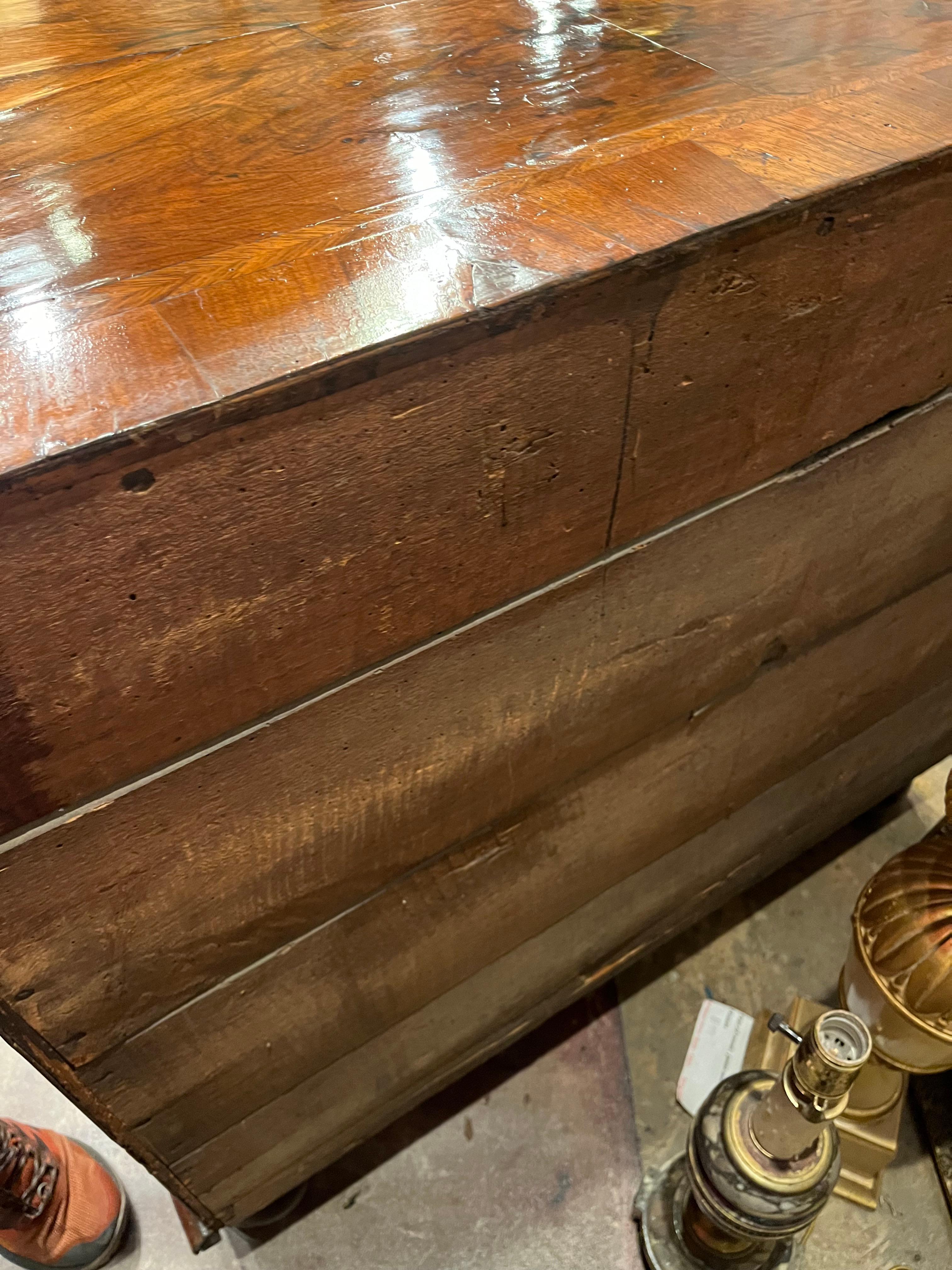 William and Mary Walnut Chest on Bun Feet . 10