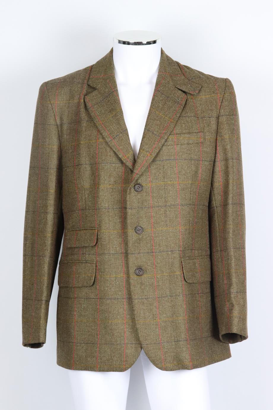 William & Son men's checked wool blend tweed blazer. Green, yellow and red. Long sleeve, v-neck. Button fastening at front. 100% Wool; lining: 100% viscose. Size: XLarge (IT 52, EU 52, UK/US Chest 42). Shoulder to shoulder: 18.5 in. Chest: 44 in.