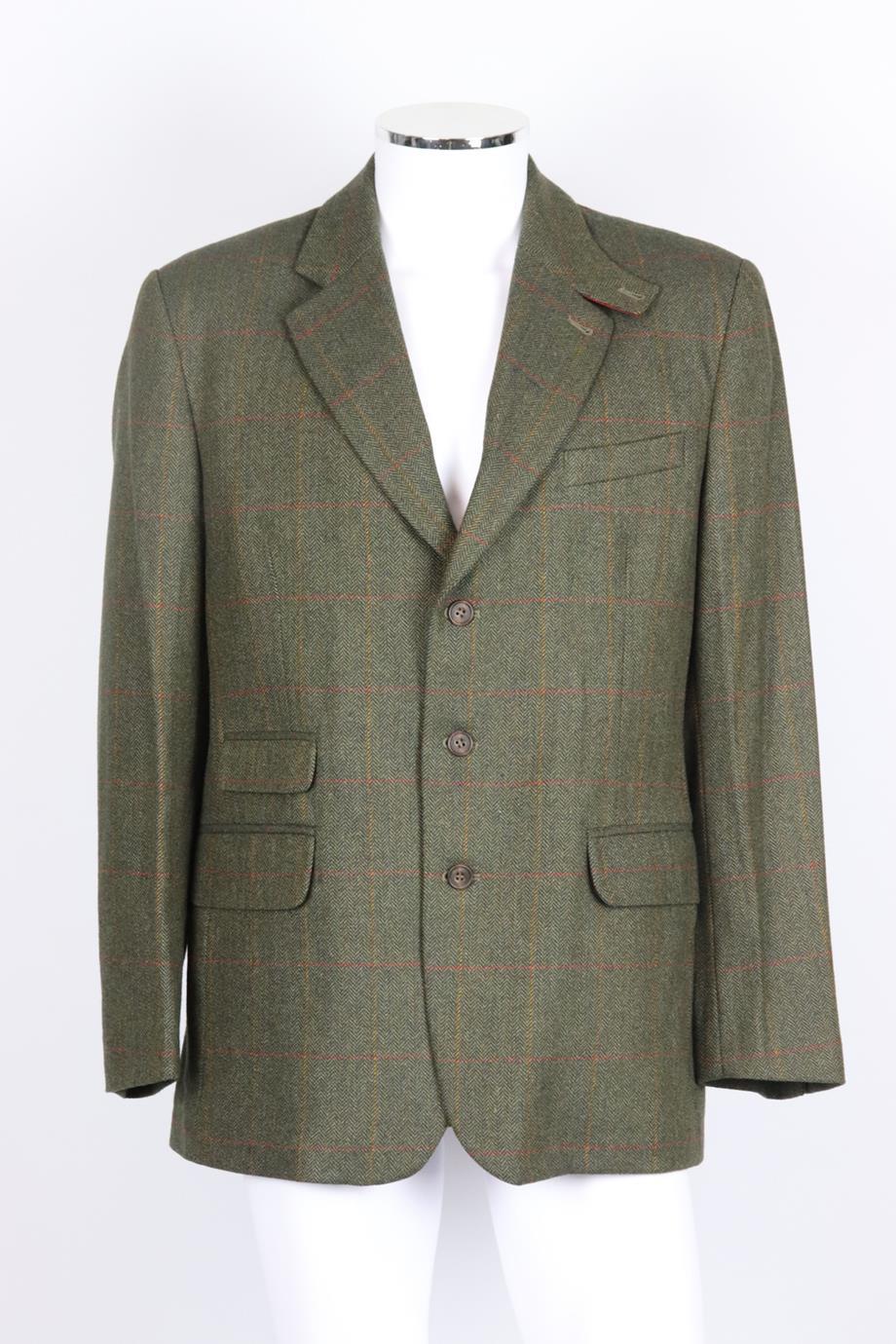William & Son men's checked wool blend tweed blazer. Brown, red and yellow. Long sleeve, v-neck. Button fastening at front. 100% Wool; lining: 100% viscose. Size: XLarge (IT 52, EU 52, UK/US Chest 42). Chest: 45 in. Waist: 40.2 in. Hips: 48 in.