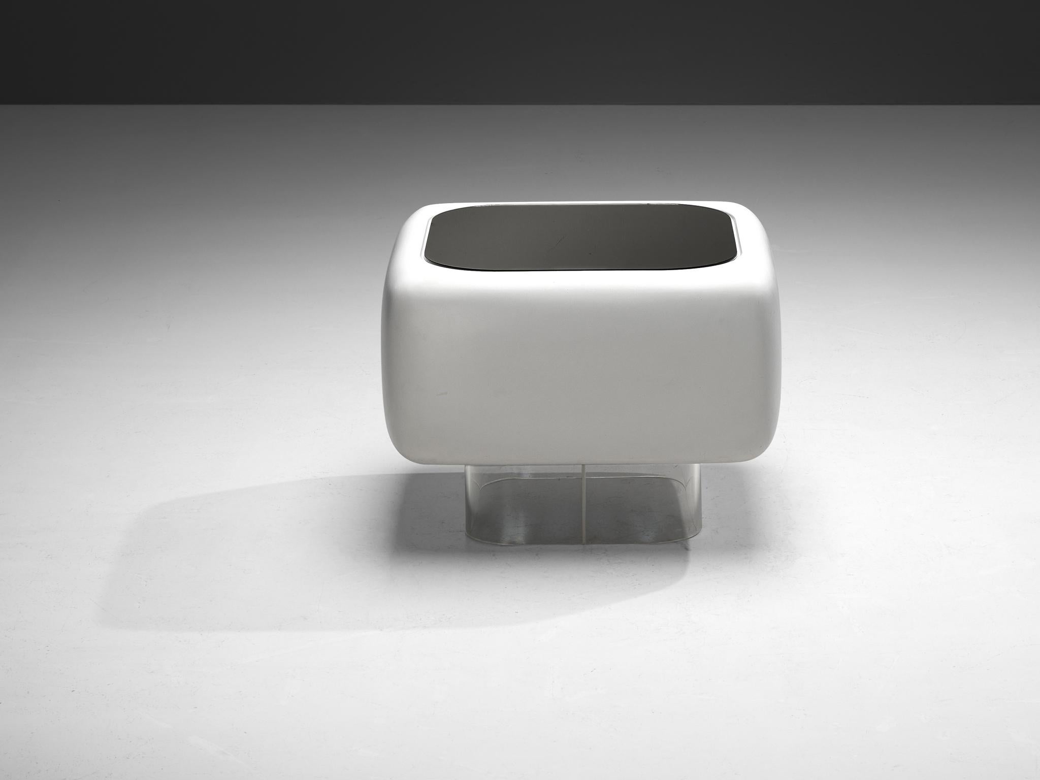 William C. Andrus für Steelcase, Couchtisch, lackiertes Fiberglas, Plexiglas, verspiegeltes Glas, Vereinigte Staaten, 1970er Jahre

Dieser Couchtisch wurde in den 1970er Jahren von William C. Andrus für Steelcase entworfen und ist ein Paradebeispiel