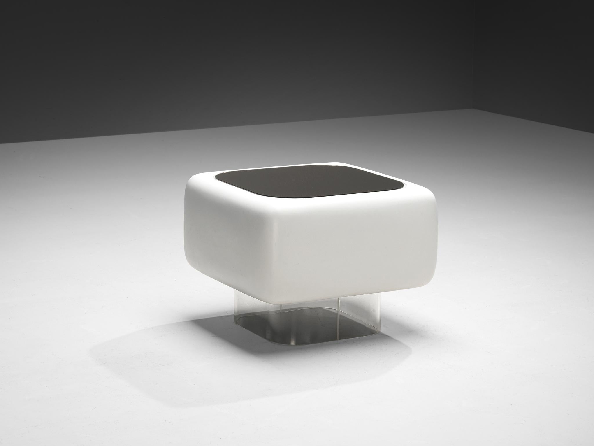 William Andrus für Steelcase, Couchtisch aus Glasfaser und Plexiglasspiegel (Postmoderne) im Angebot