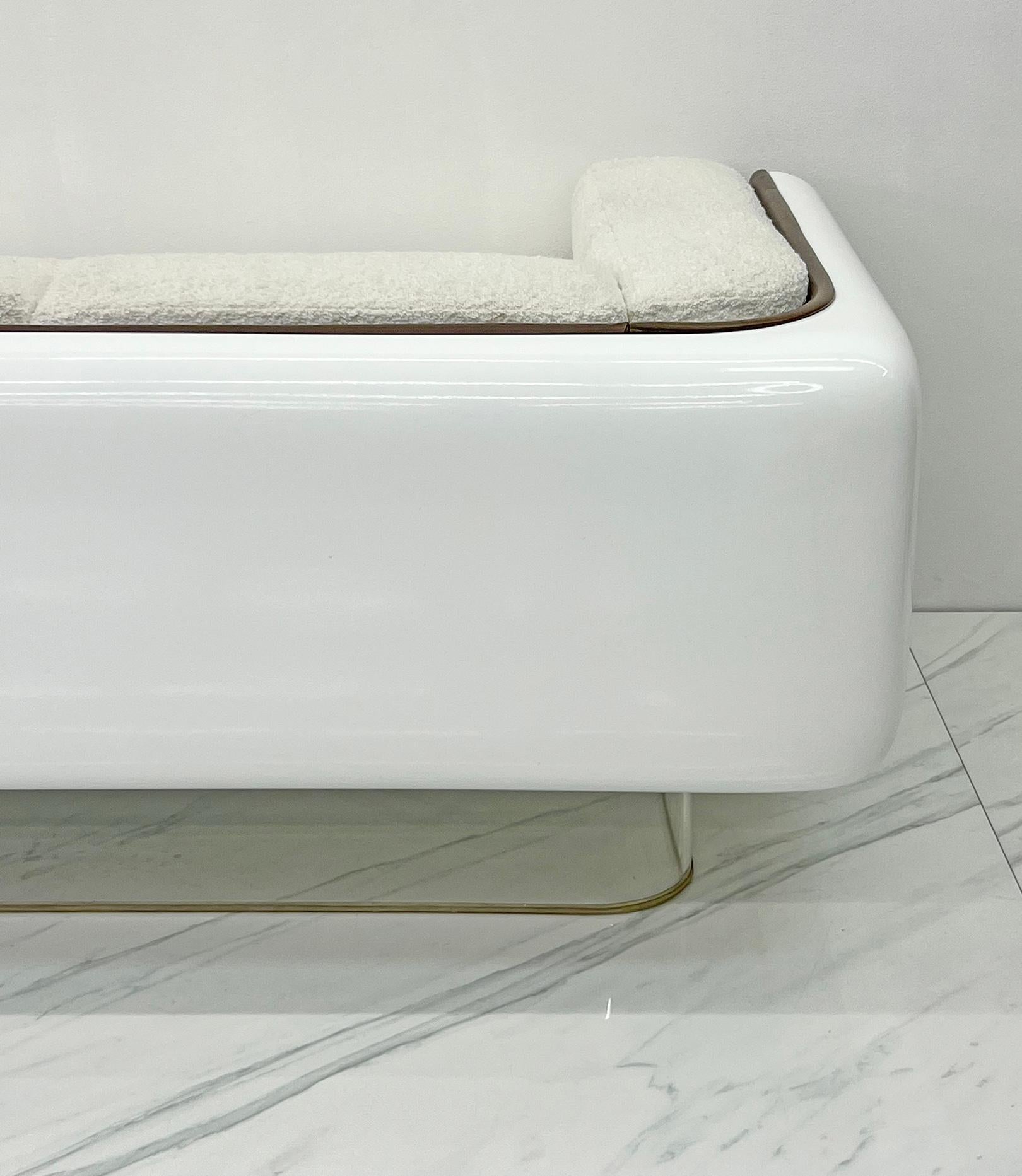 Late 20th Century William Andrus for Steelcase Space Age, Sofa, White Bouclé and Leather, 1970s