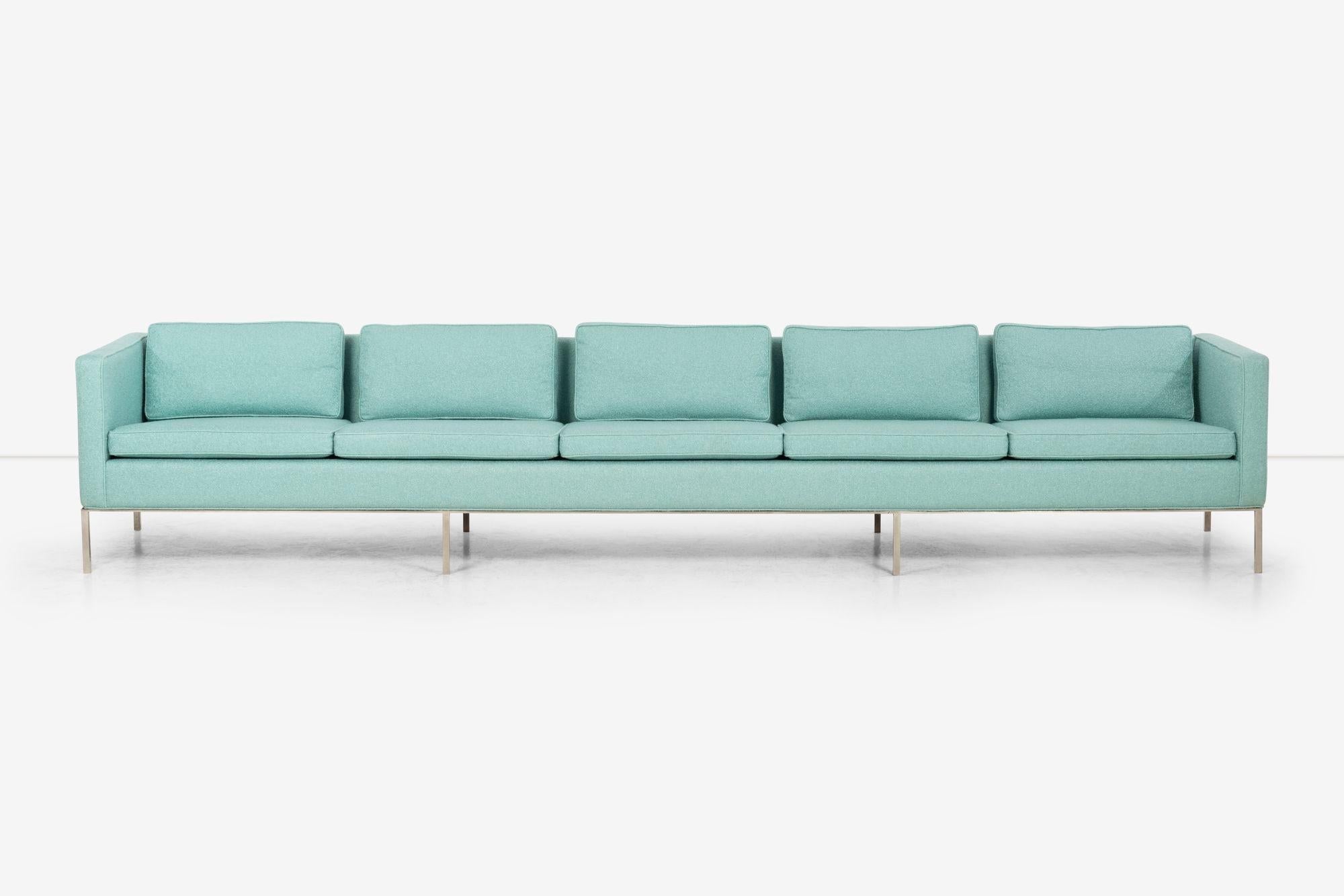 William Armbruster, maßgefertigtes monumentales fünfsitziges Sofa mit fünf Sitzen für Chase Manhattan (Appliqué) im Angebot