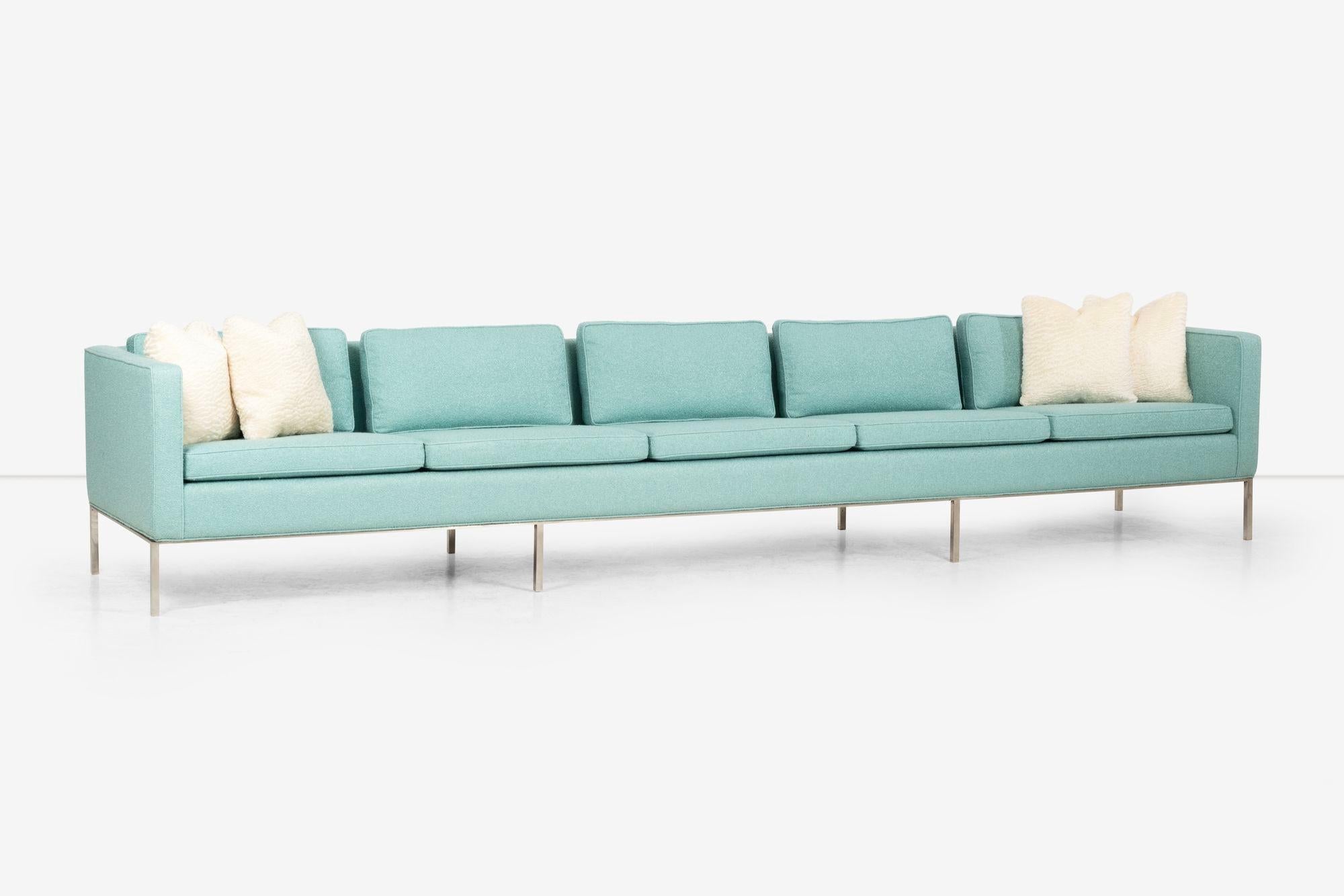 William Armbruster, maßgefertigtes monumentales fünfsitziges Sofa mit fünf Sitzen für Chase Manhattan (Mitte des 20. Jahrhunderts) im Angebot