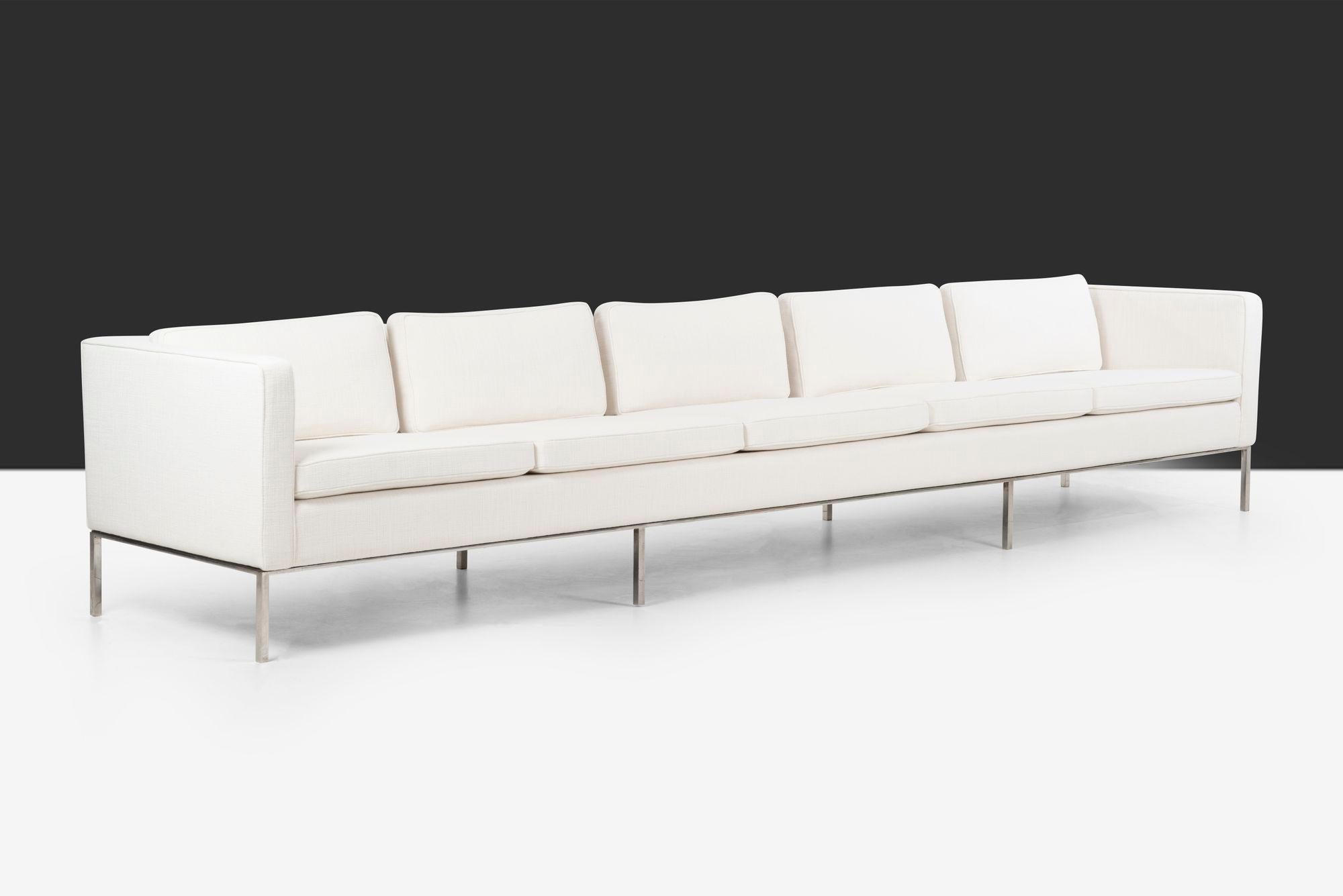 William Armbruster Monumentales fünfsitziges Sofa mit fünf Sitzen für Chase Manhattan Executive Offic (amerikanisch) im Angebot