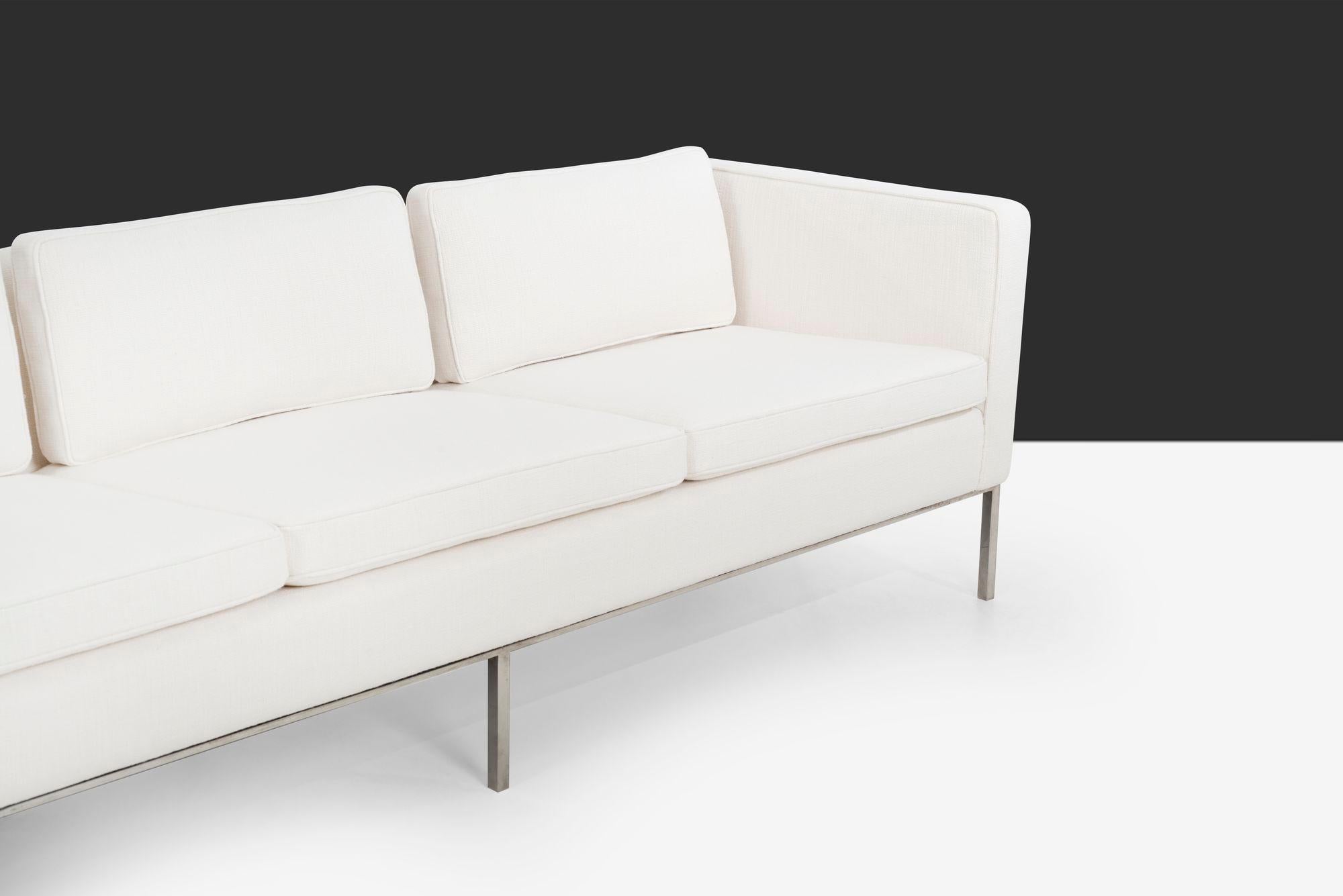 William Armbruster Monumentales fünfsitziges Sofa mit fünf Sitzen für Chase Manhattan Executive Offic im Zustand „Hervorragend“ im Angebot in Chicago, IL