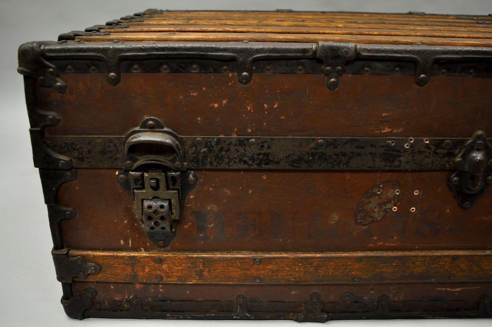 luggage chest