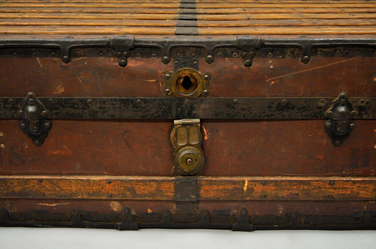 William BaL 61 XL Luggage Suitcase Steamer Trunk Wood Slat Chest Heumans Houdini In Good Condition In Philadelphia, PA