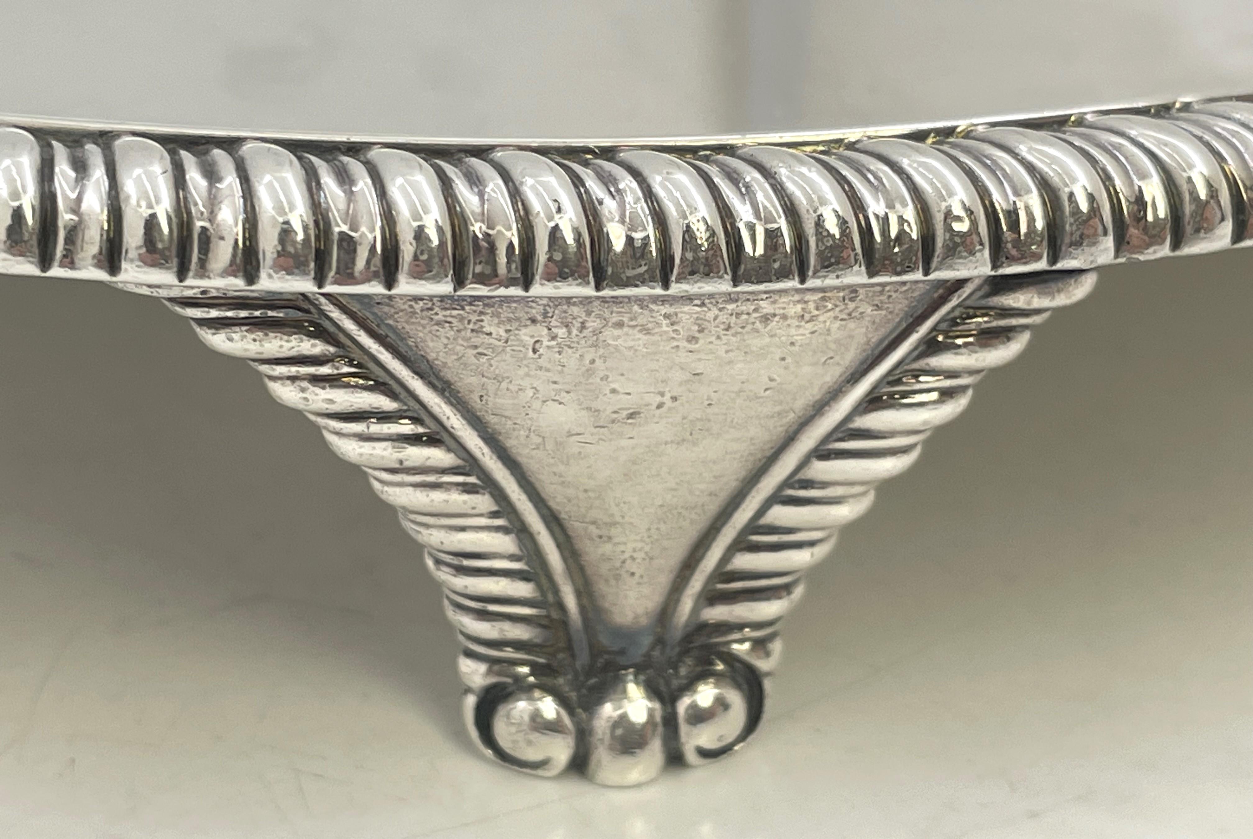 William Bateman Pareja de fuentes / bandejas con pie de plata de ley de 1812 en venta 1