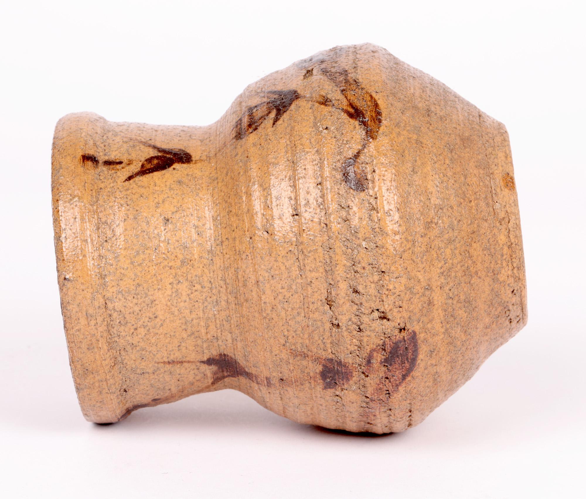 Vaso dipinto Leach Pottery di William Bill Marshall in vendita 1