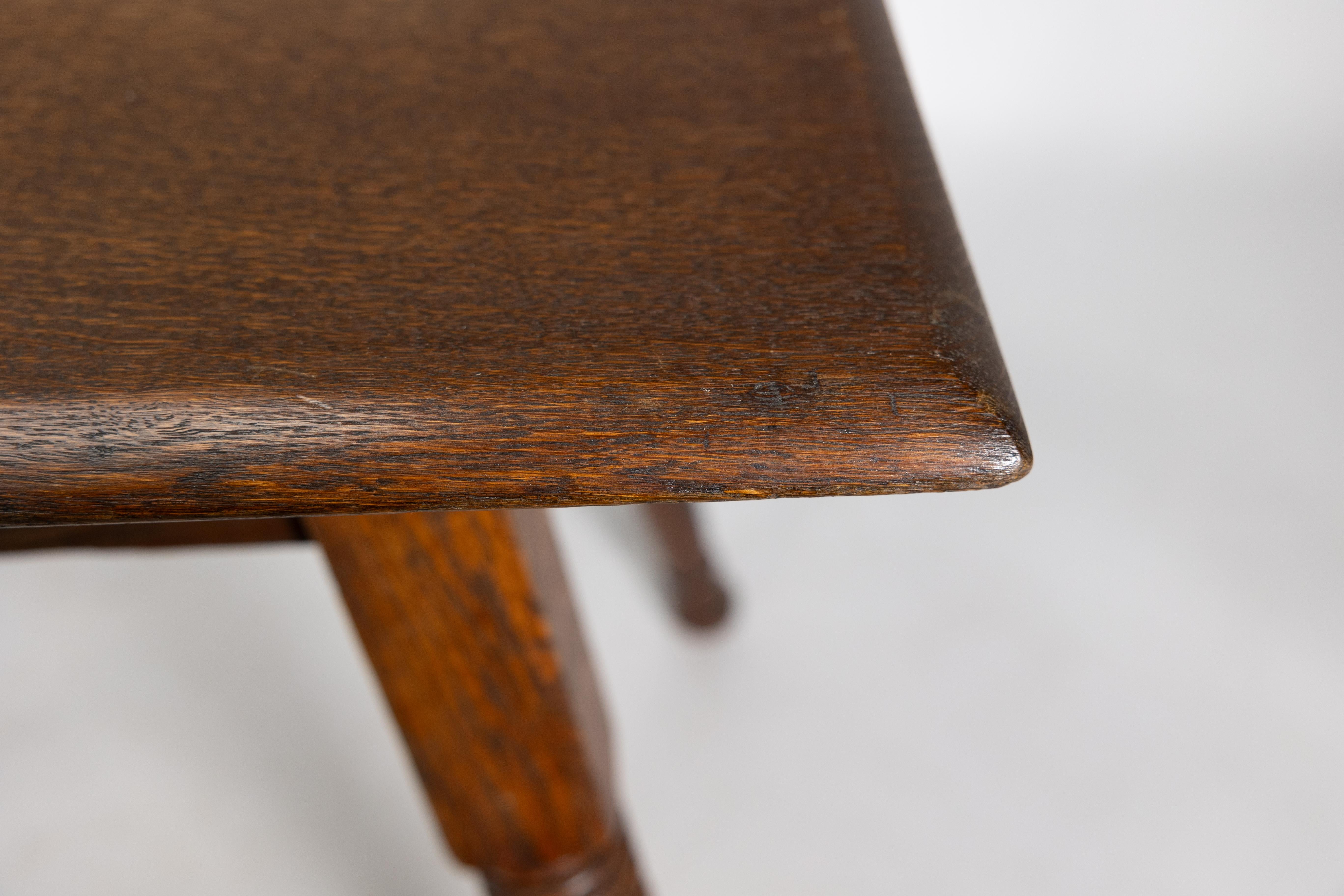William Birch. Grande table d'appoint en chêne de style Arts and Crafts en vente 5