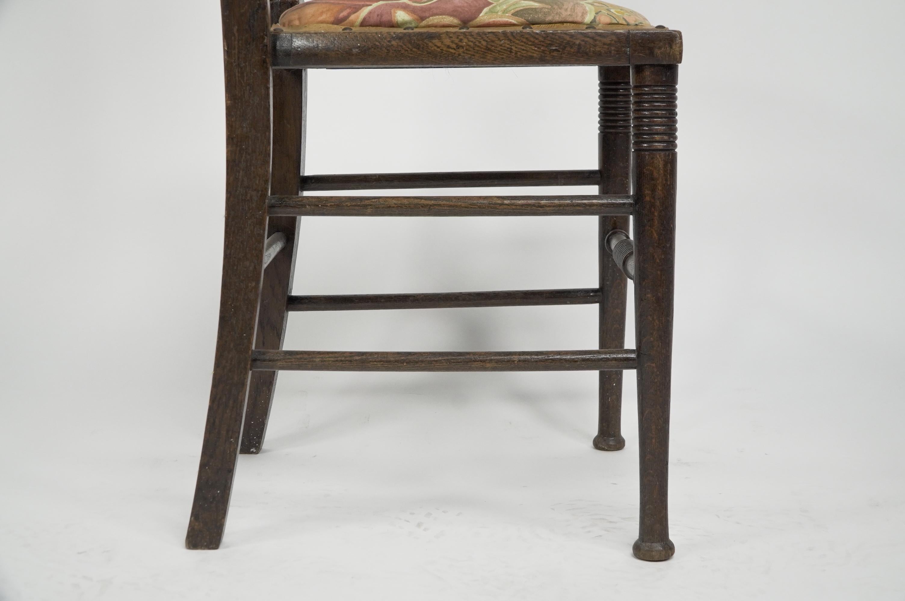 William Birch. Ein gepolsterter Stuhl aus Eiche im Arts and Craft-Stil im Angebot 10