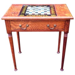 William Birch para Liberty & Co. una mesa de ajedrez de roble de buena calidad Arts & Crafts