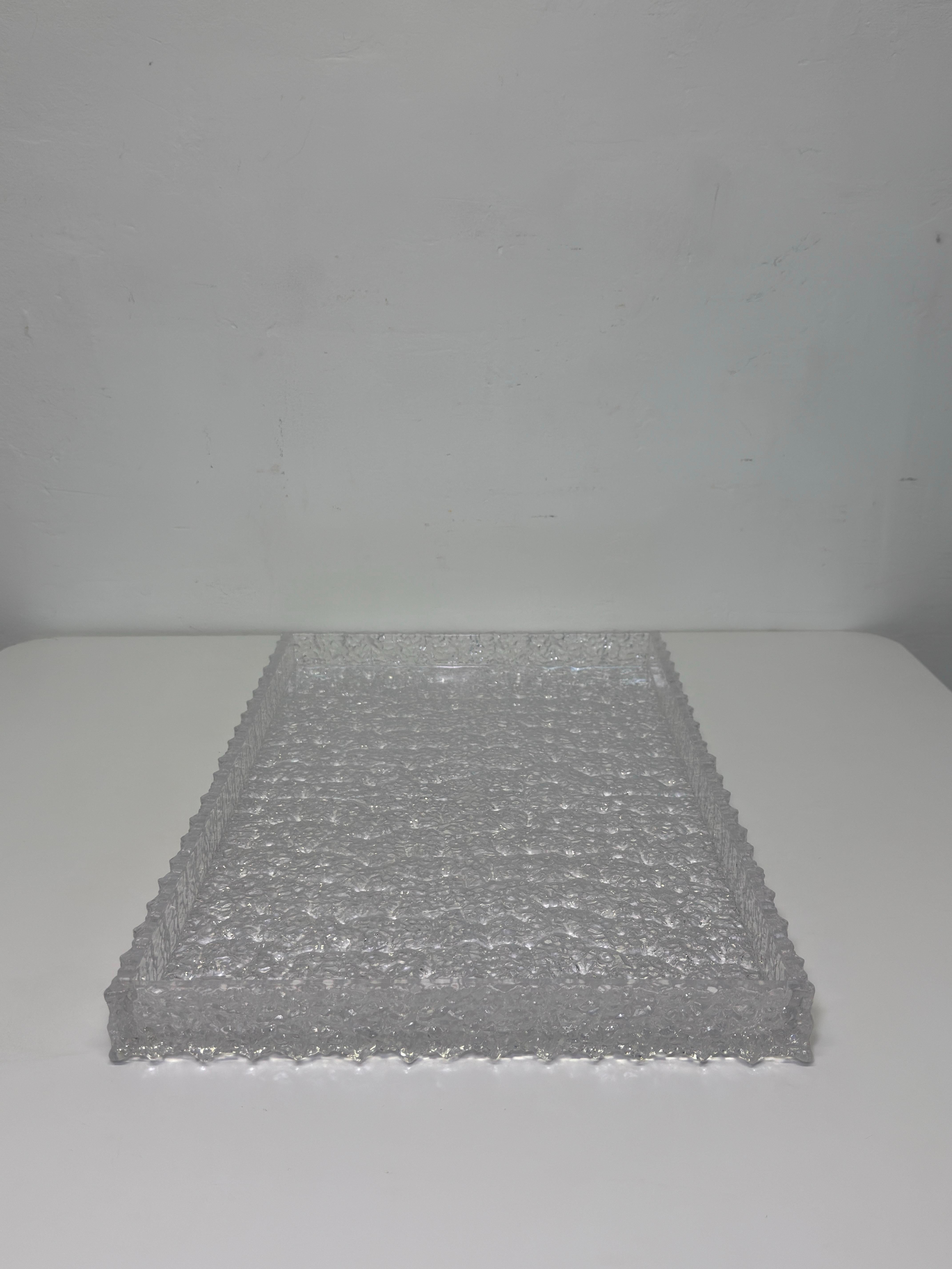 Mid-Century Modern William Bounds Grainware Faceted Lucite Service Tray, 1960s For Sale