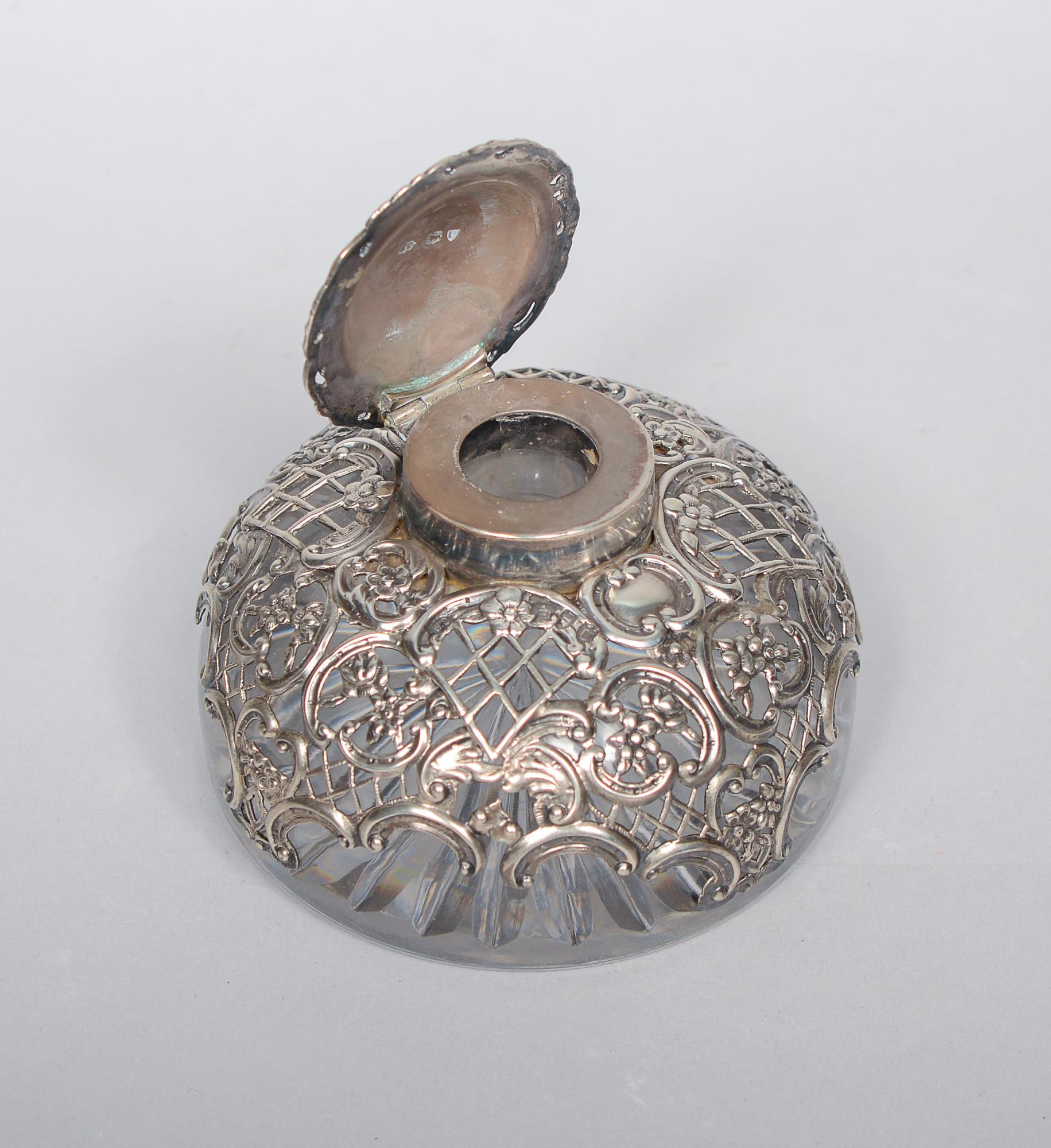 19th Century William Comyns Victorian Repousse Sterling Silver and Crystal Inkwell 1895 For Sale