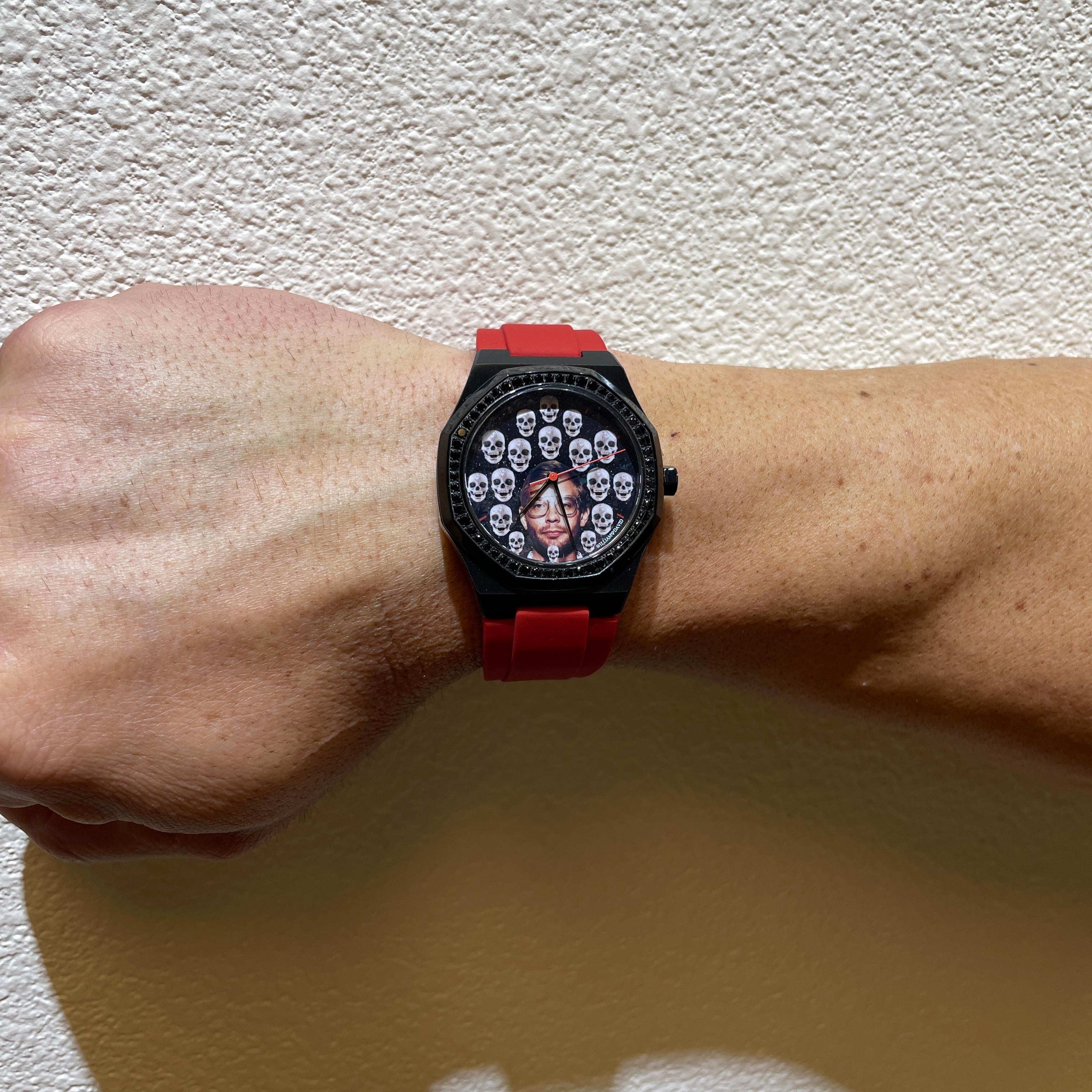 Montre en acier noir avec diamants de David David Serial Killer Jeffrey Dahmer en vente 6