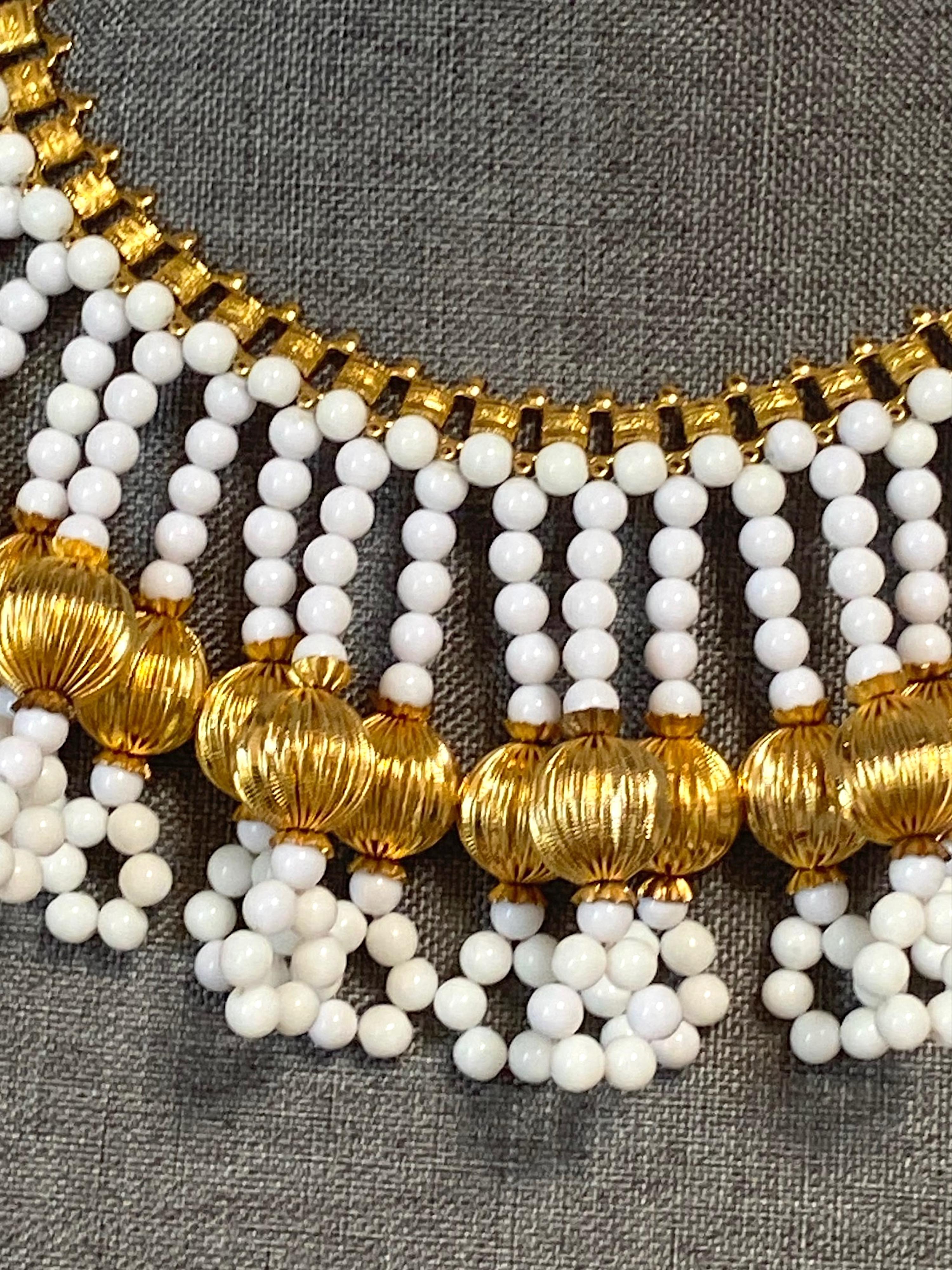 Women's William De Lillo 1970s Gold & White Glass Bead Fringe Necklace