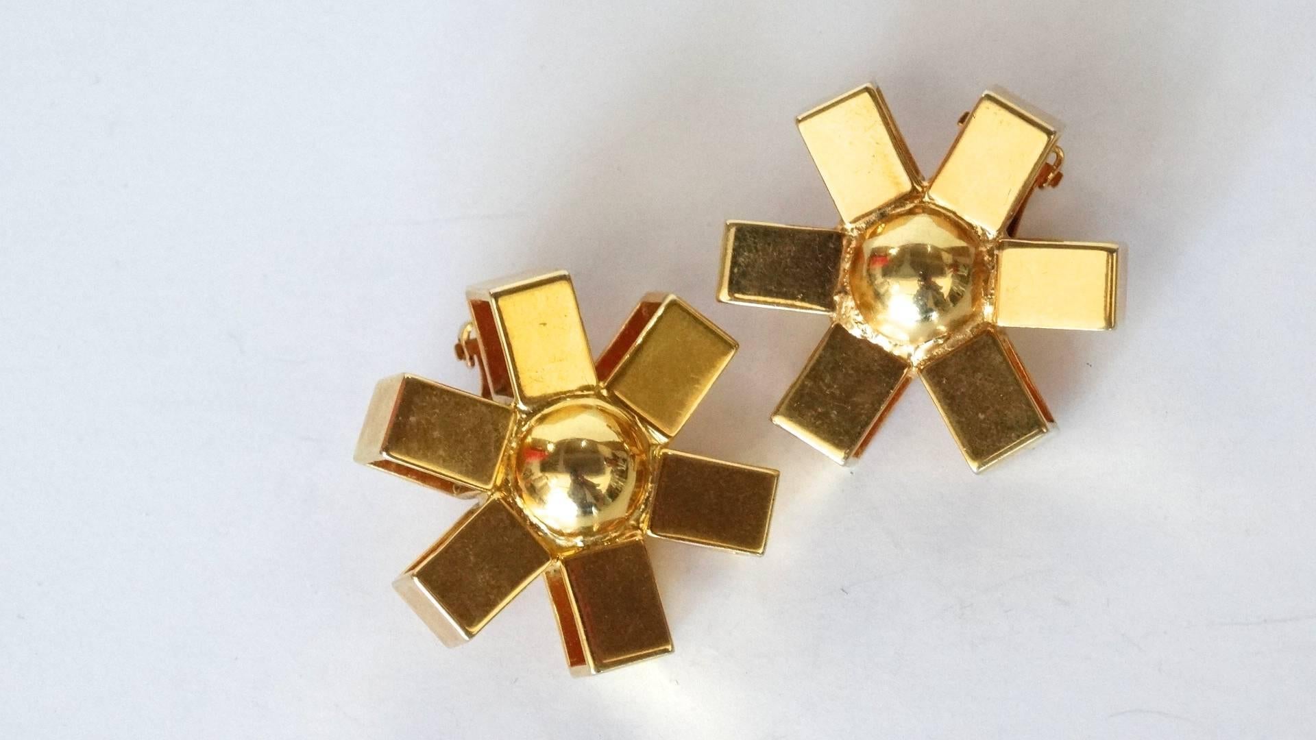Women's William De Lillo Gold Asterisk Clip Earrings