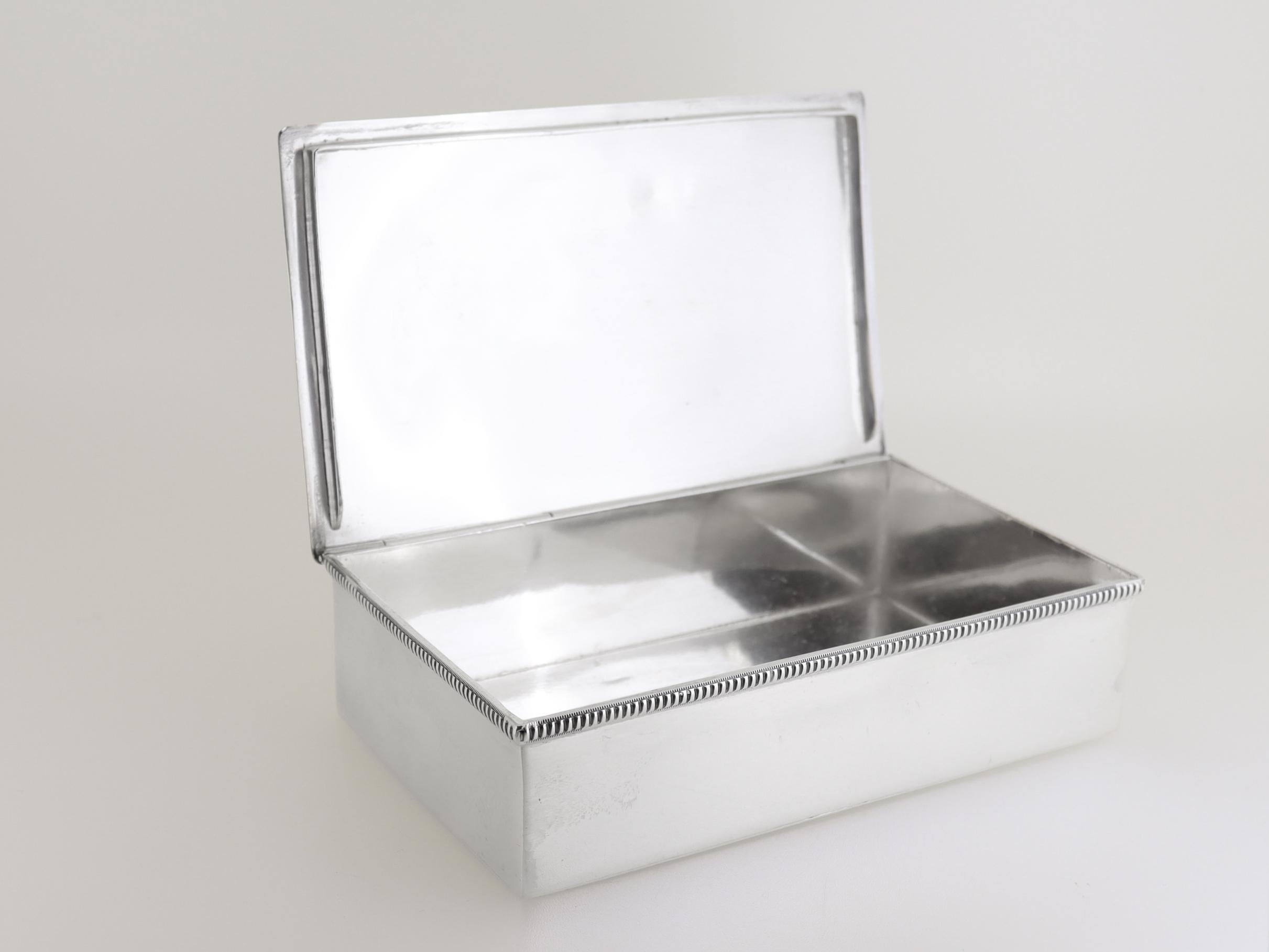 William De Matteo Mid-Century Modern Sterling Silver Box with Calla Lily Finial 6