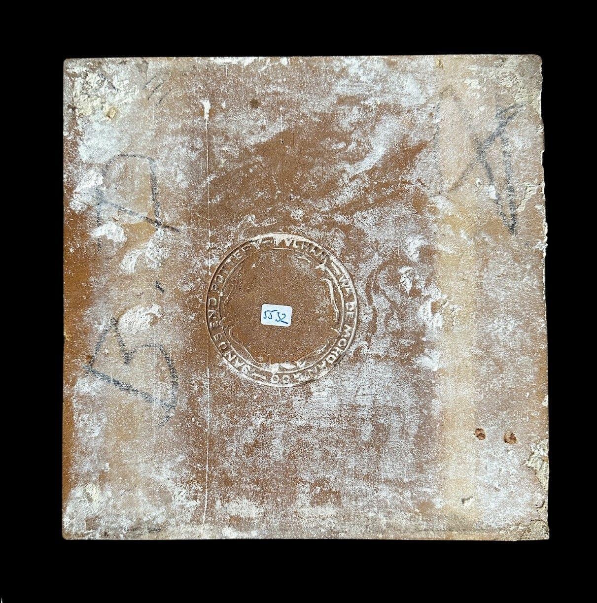 5532
Large William De Morgan Tile in the Honeysuckle design
20 x 20 cm
1882 - 1888
2 Small chip to corners