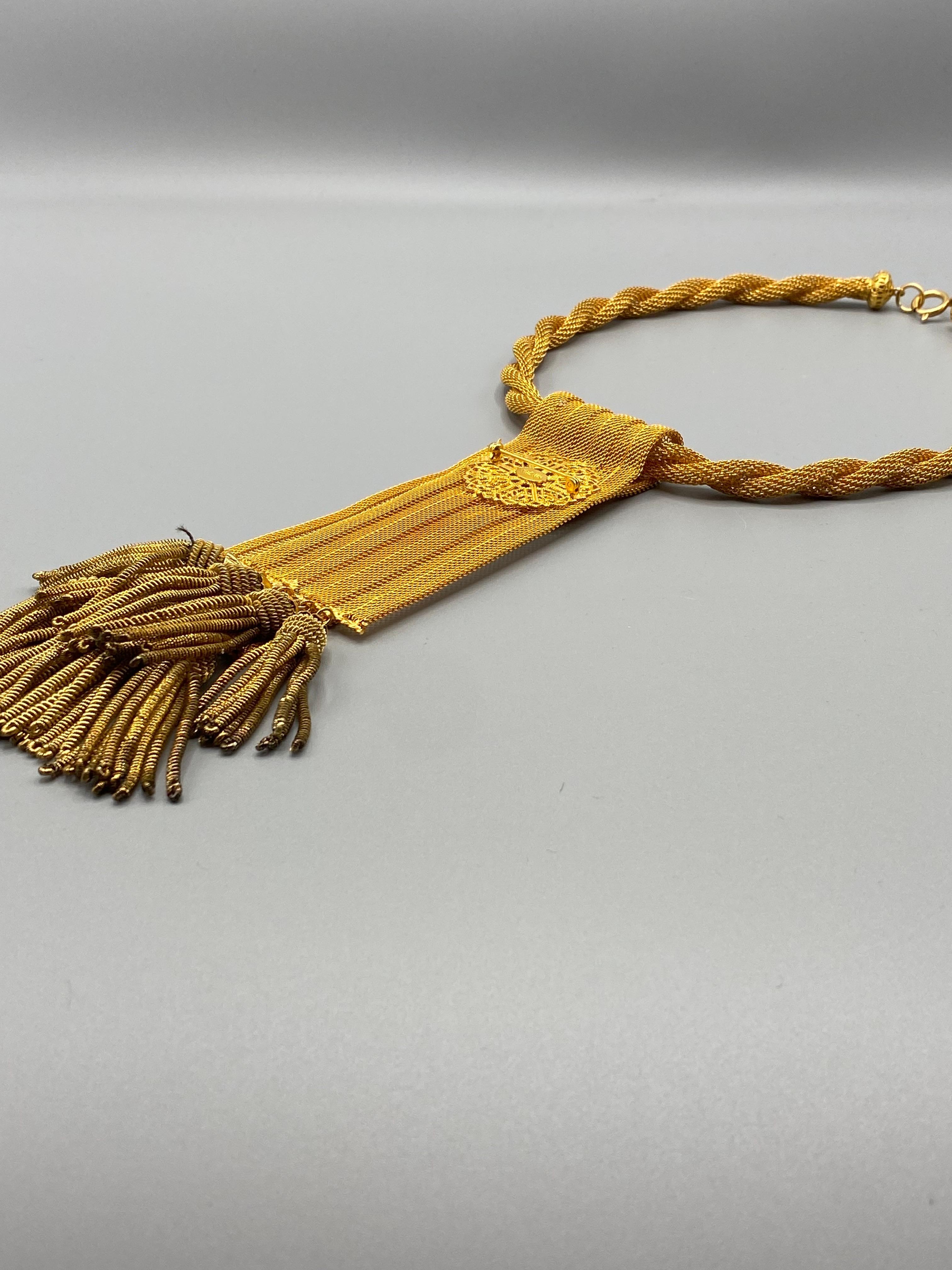 William DeLillo 1970s Mesh Ribbon & Tassel Brooch & Pendant Necklace For Sale 10